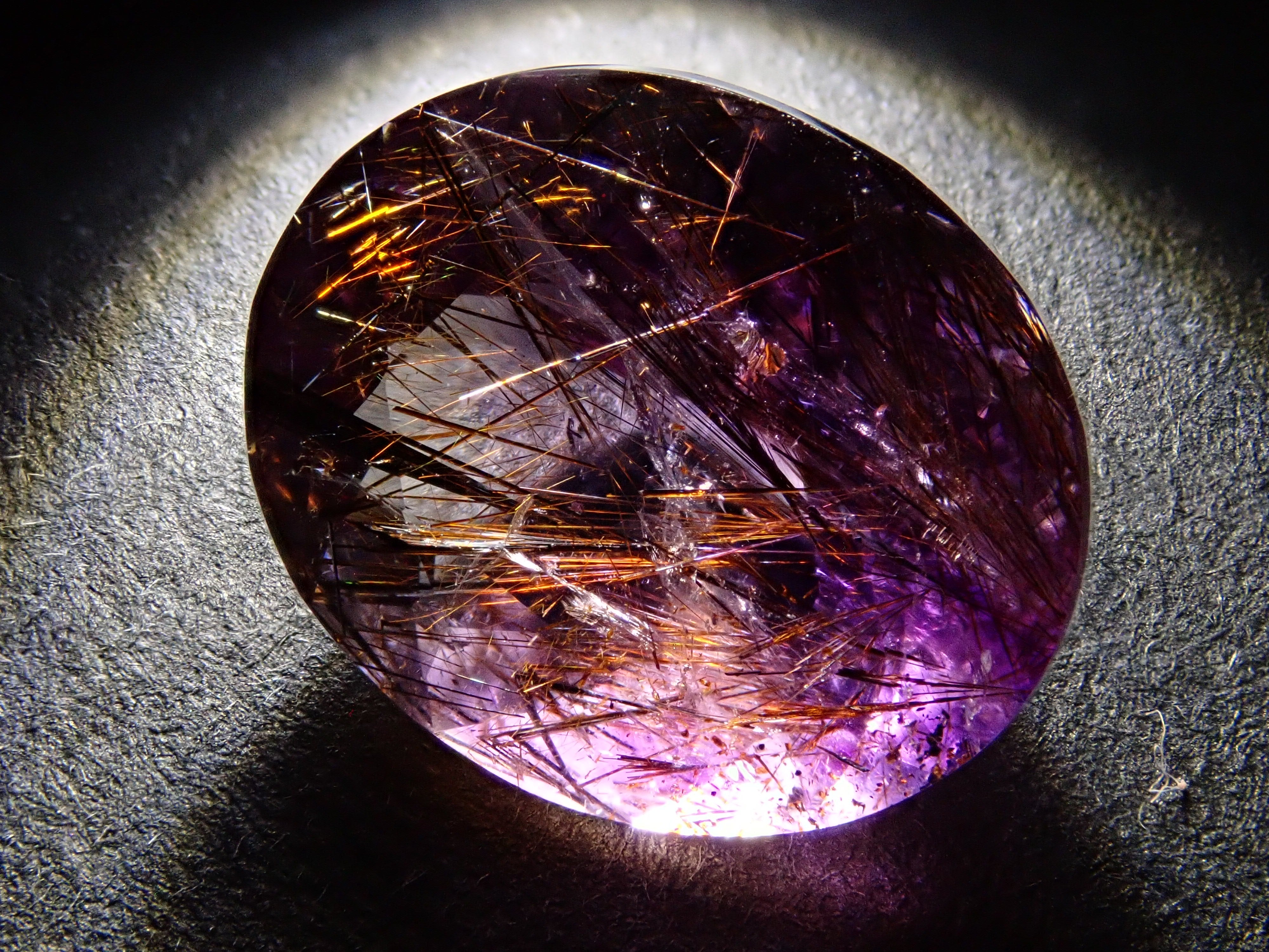 【12559896掲載】ブラジル産エレスチャルアメジスト 3.678ctルース