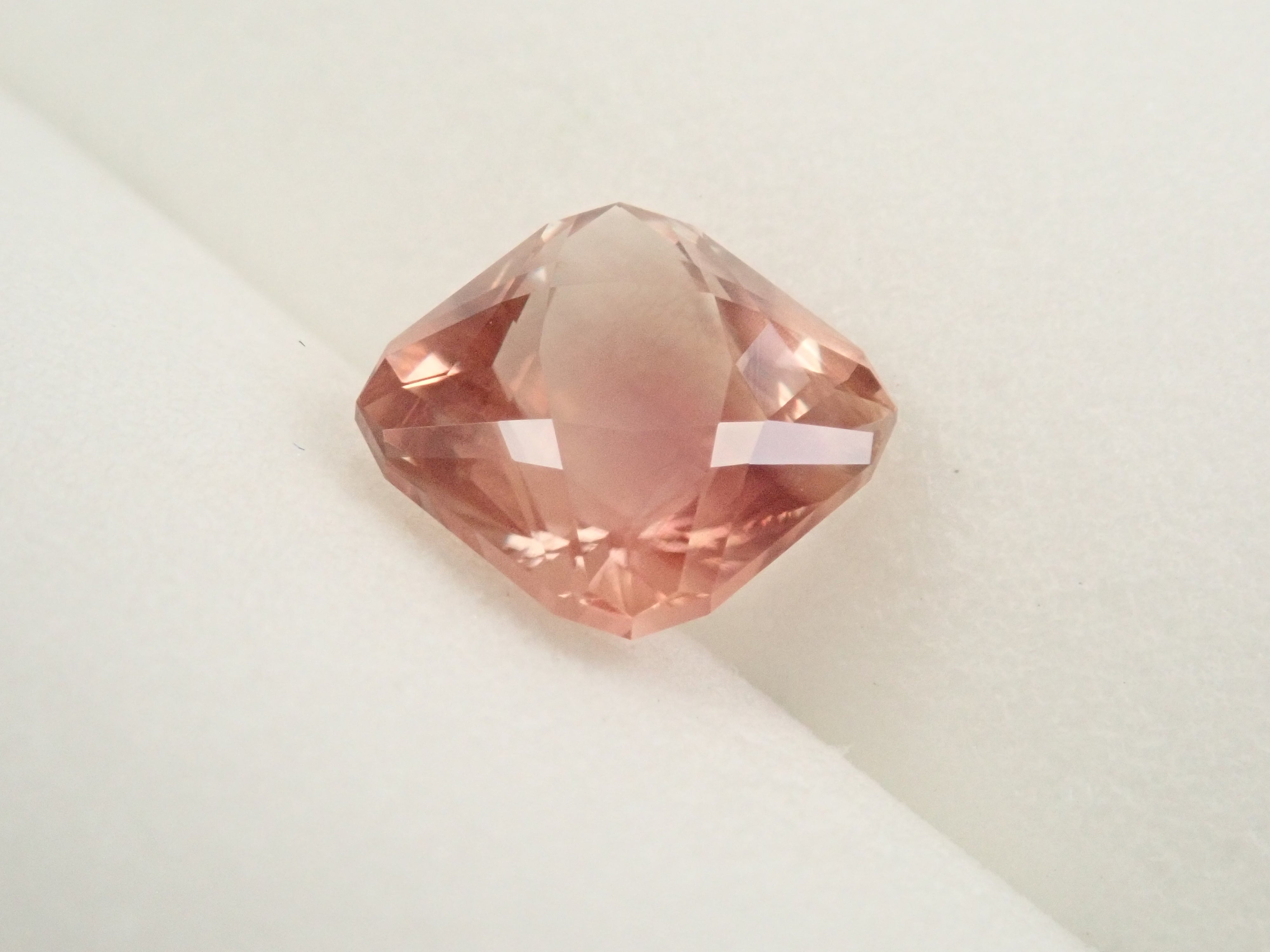 【12561310掲載】アメリカ産オレゴンサンストーン 1.362ctルース