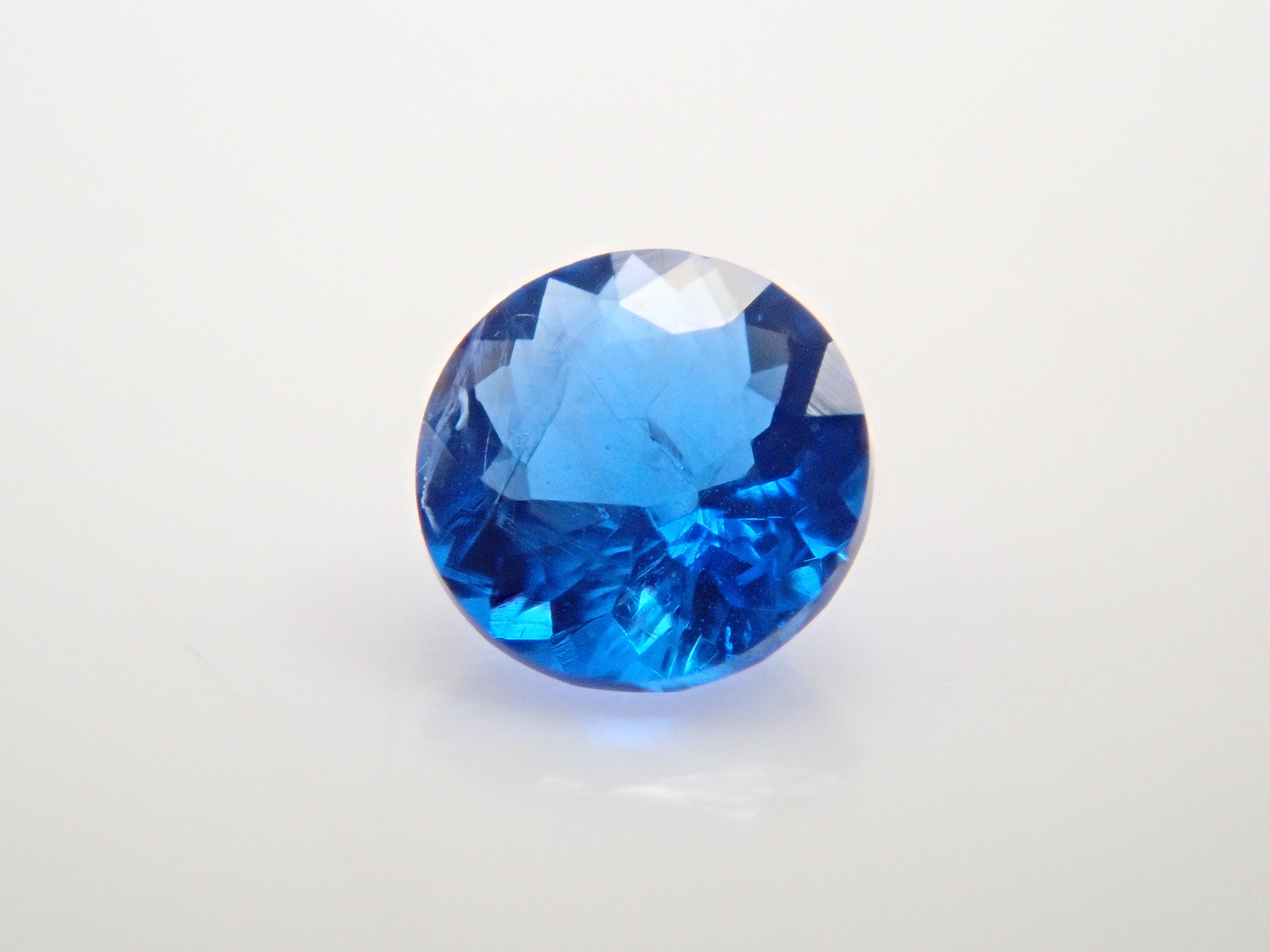 ドイツ産アウイナイト 0.035ctルース