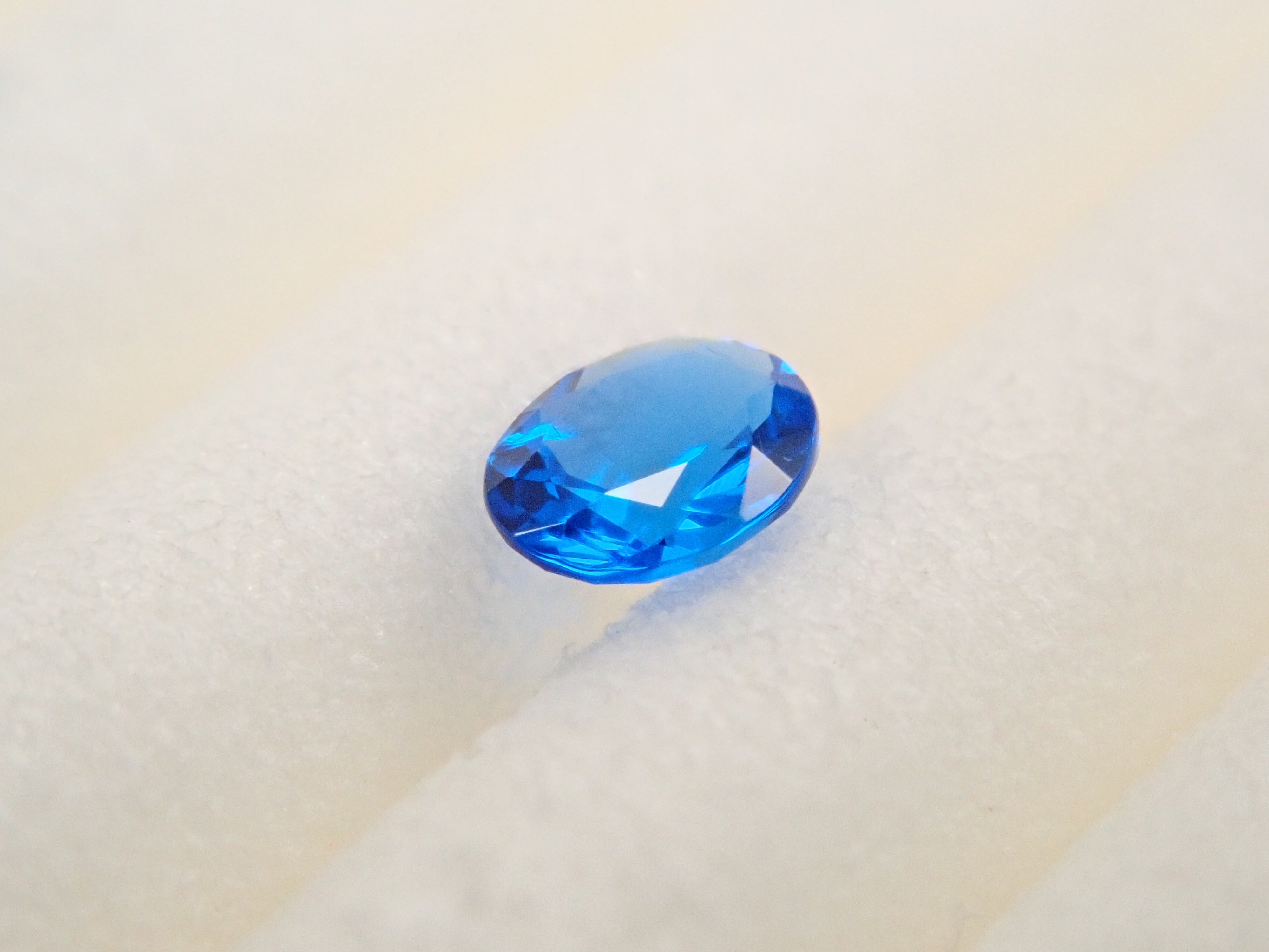 ドイツ産アウイナイト 0.048ctルース