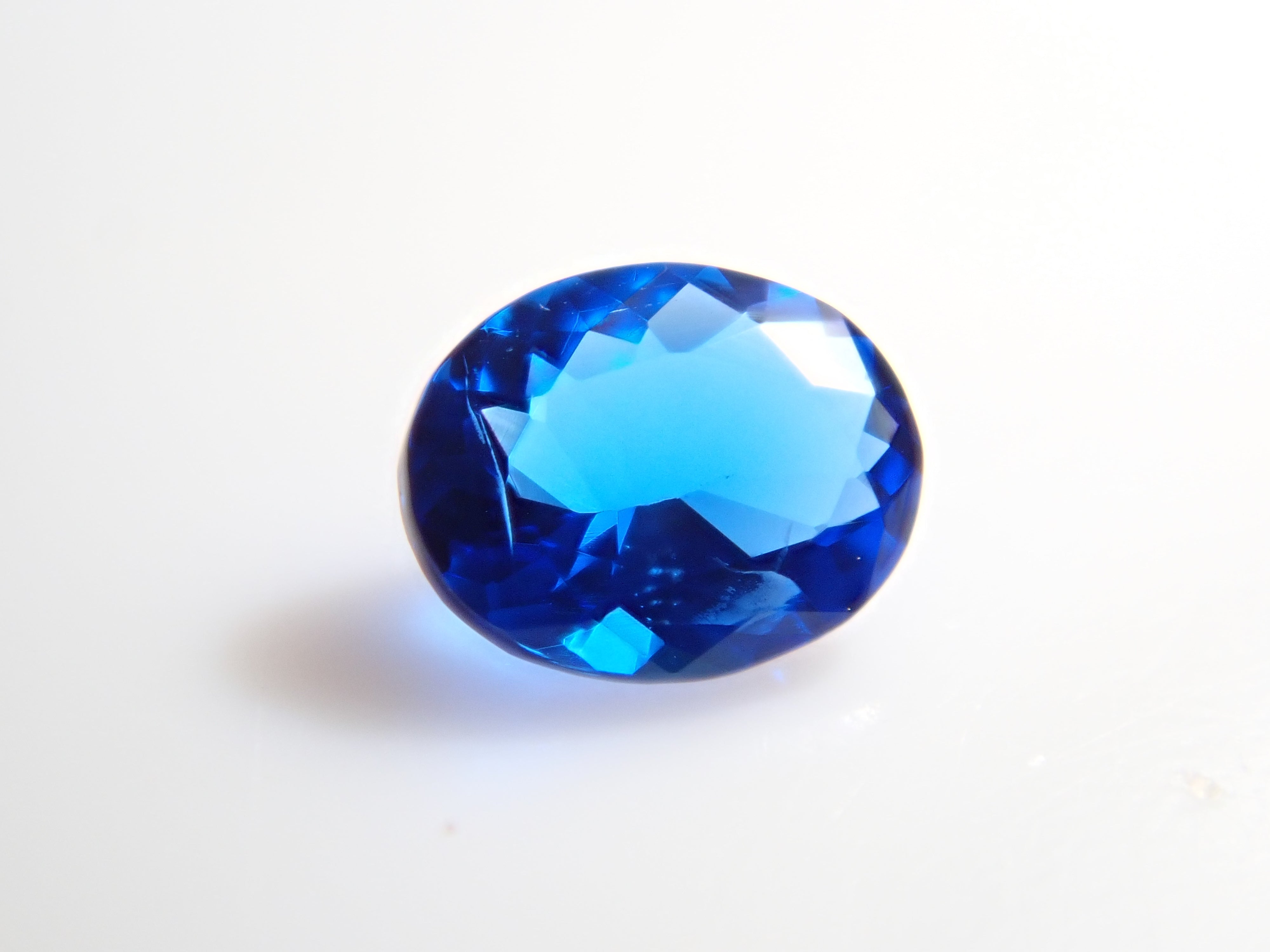 ドイツ産アウイナイト 0.048ctルース