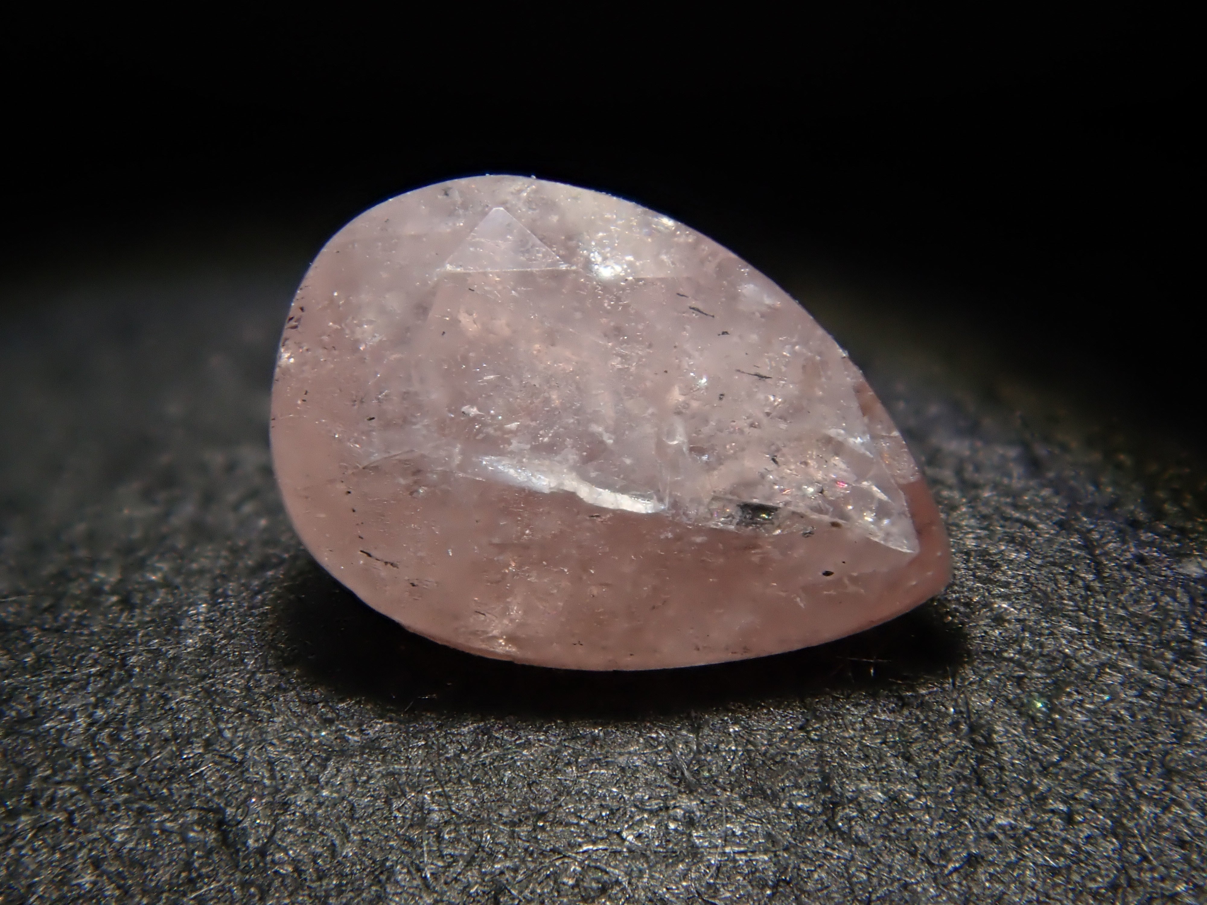 ピンクサファリン 0.239ctルース