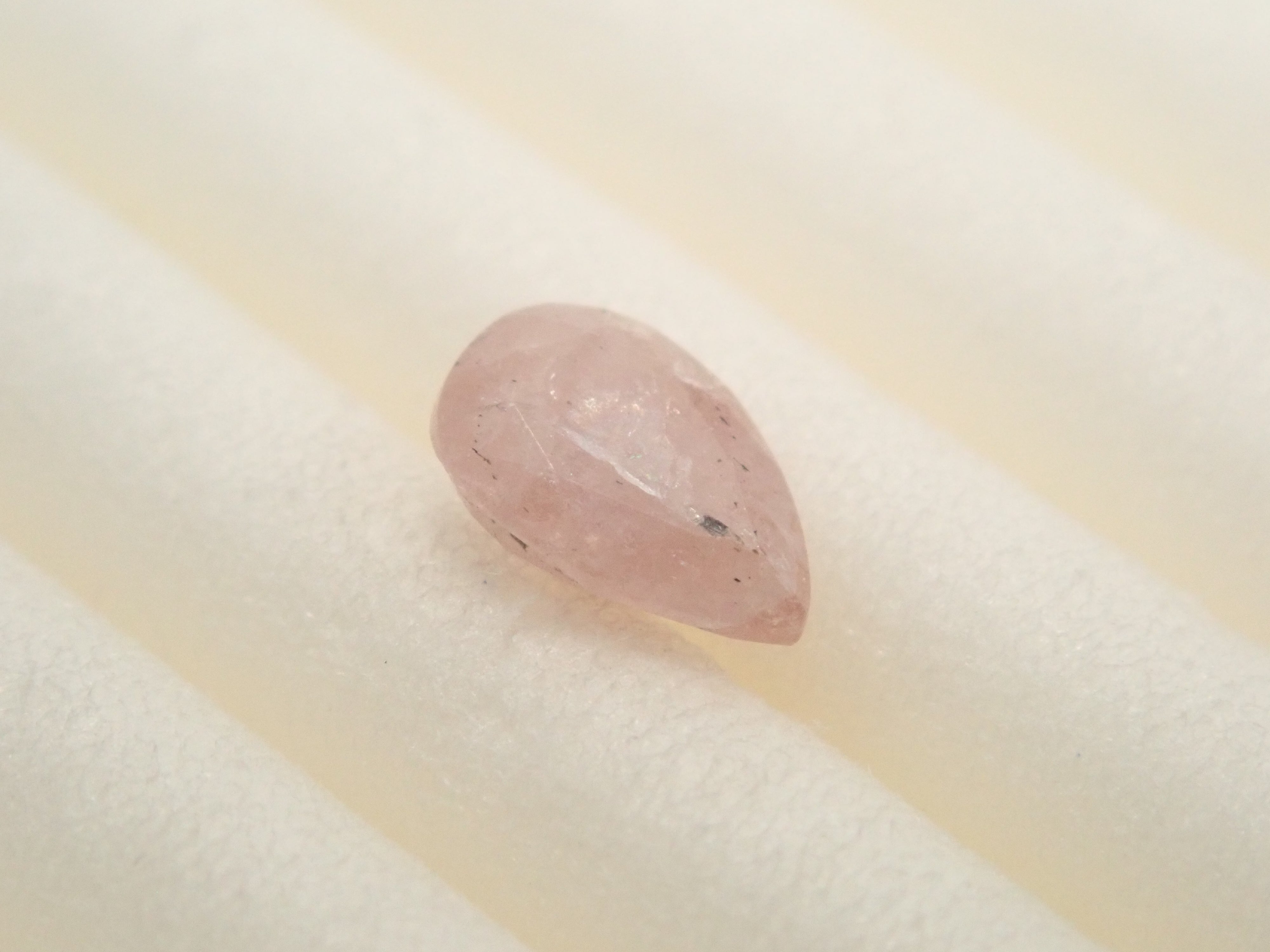 ピンクサファリン 0.239ctルース