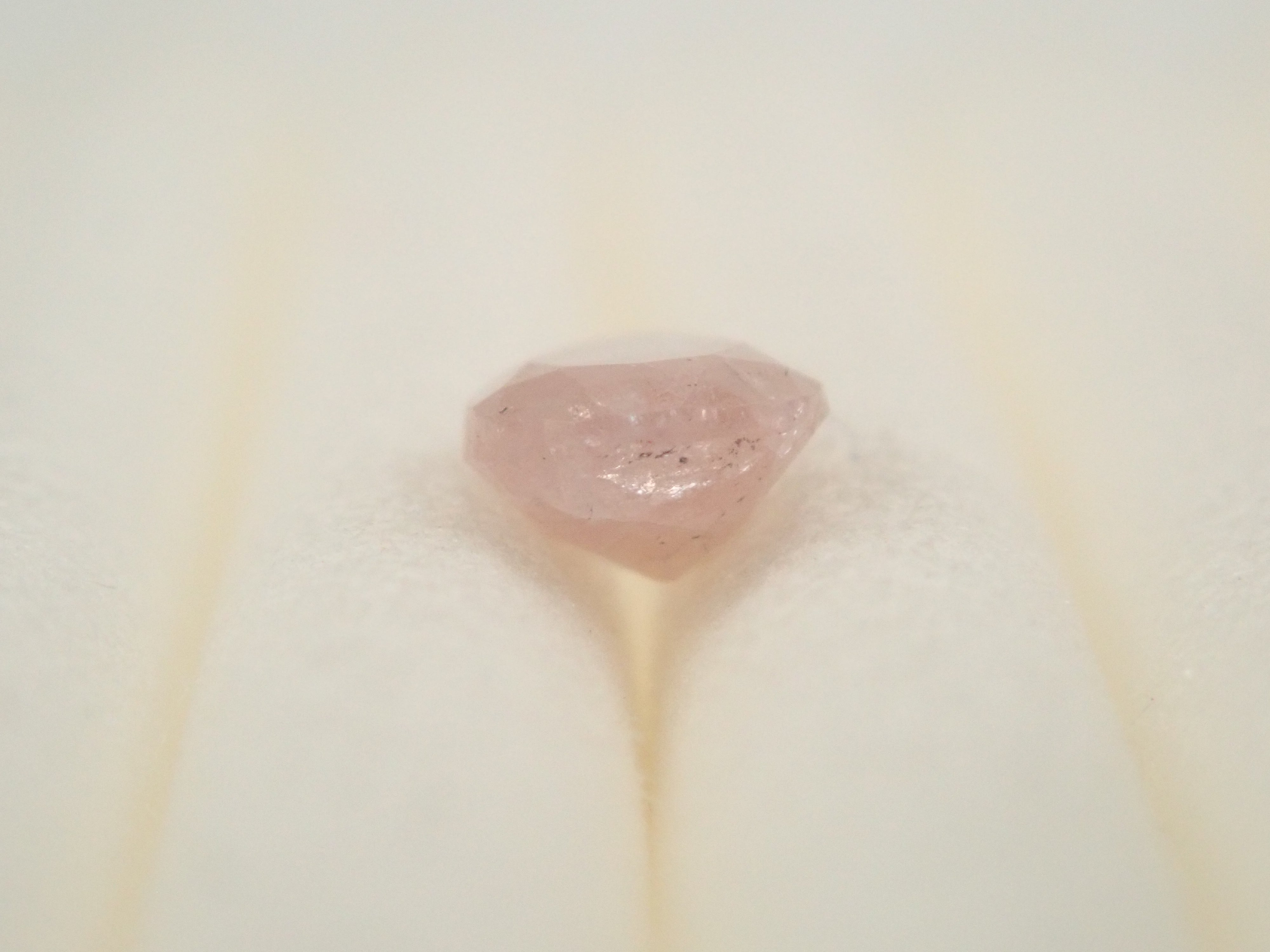 ピンクサファリン 0.239ctルース