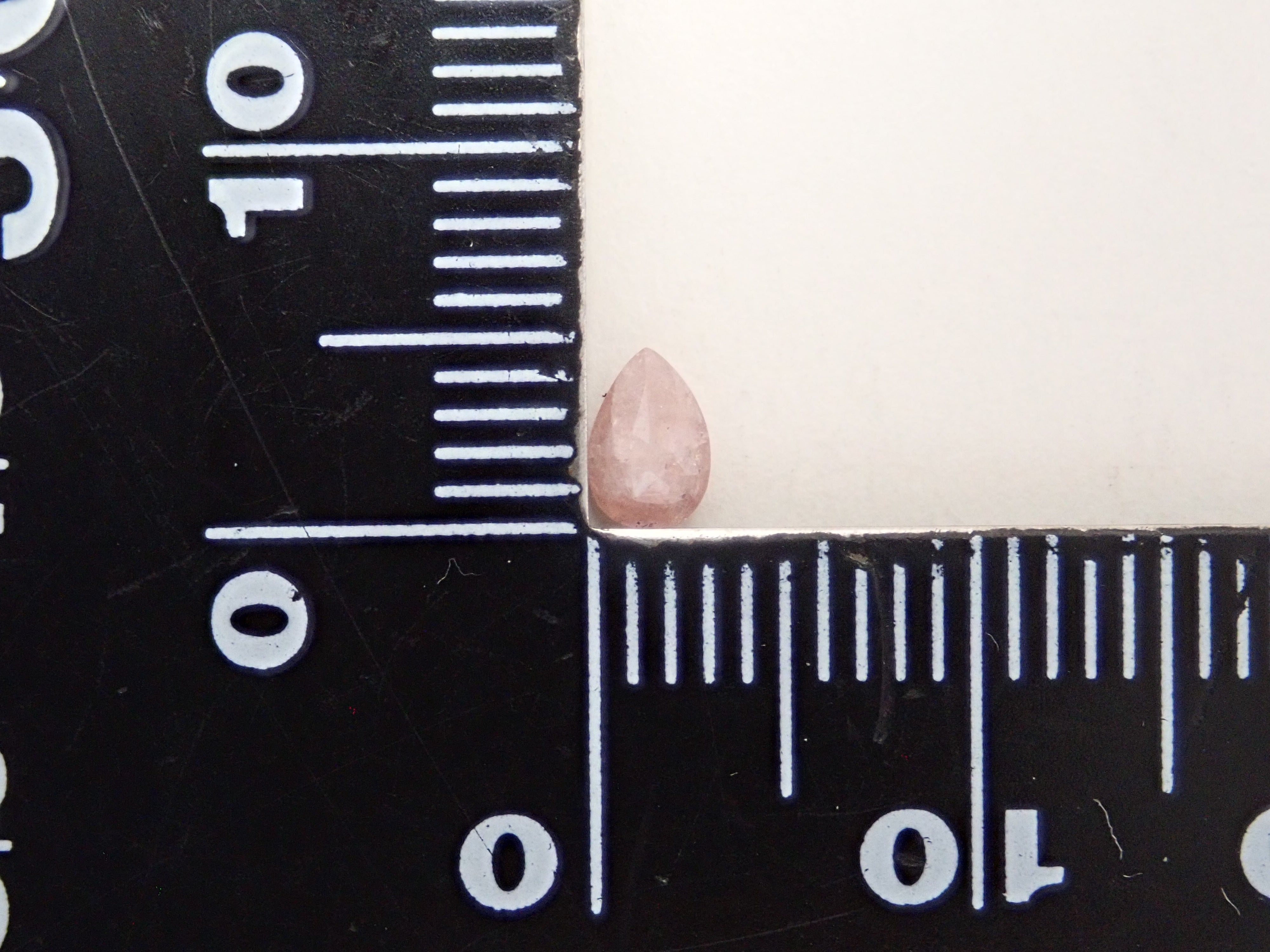 ピンクサファリン 0.239ctルース