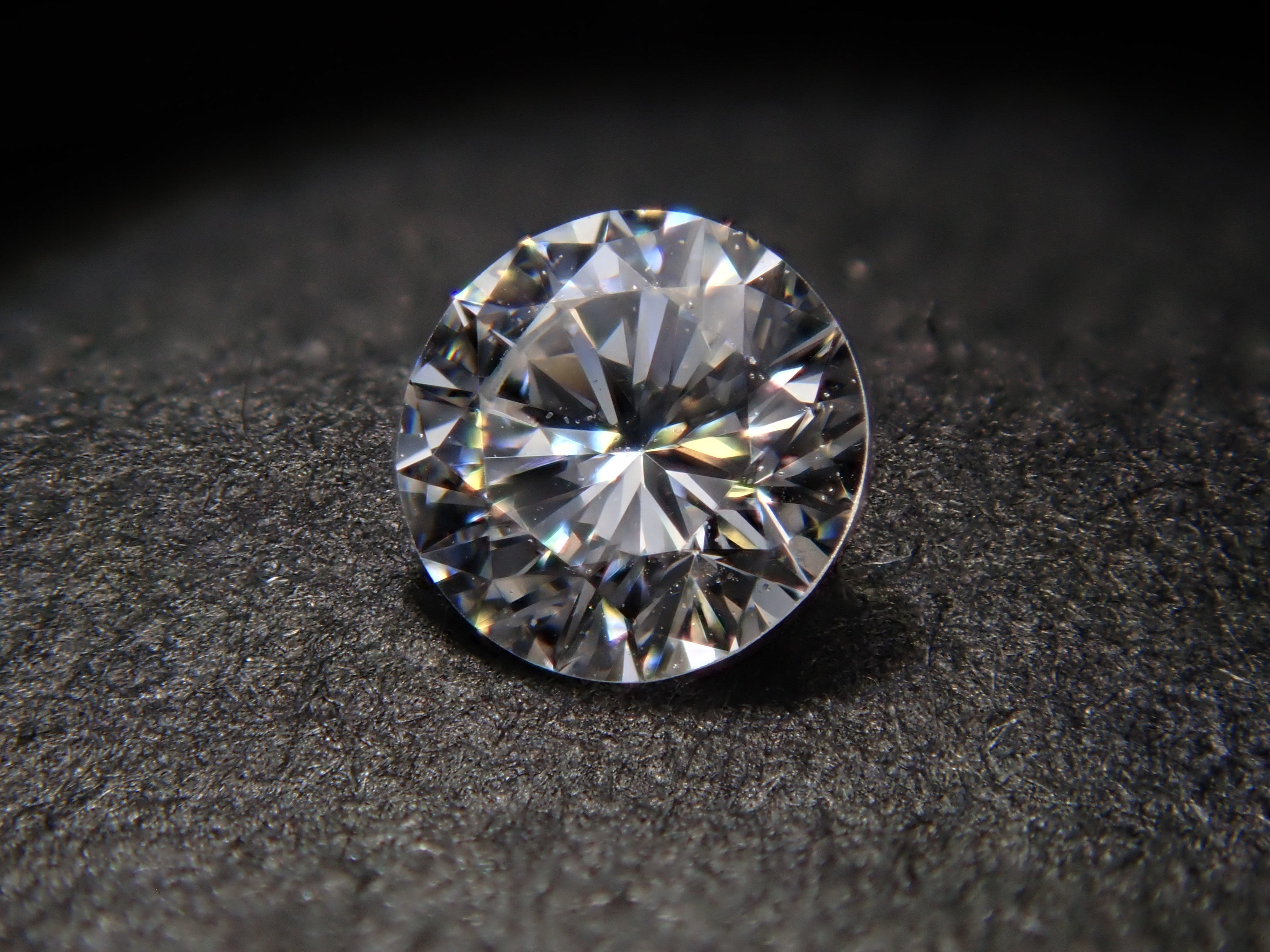 【32501848掲載】ダイヤモンド 0.094ctルース(E, VVS2, VeryGood)