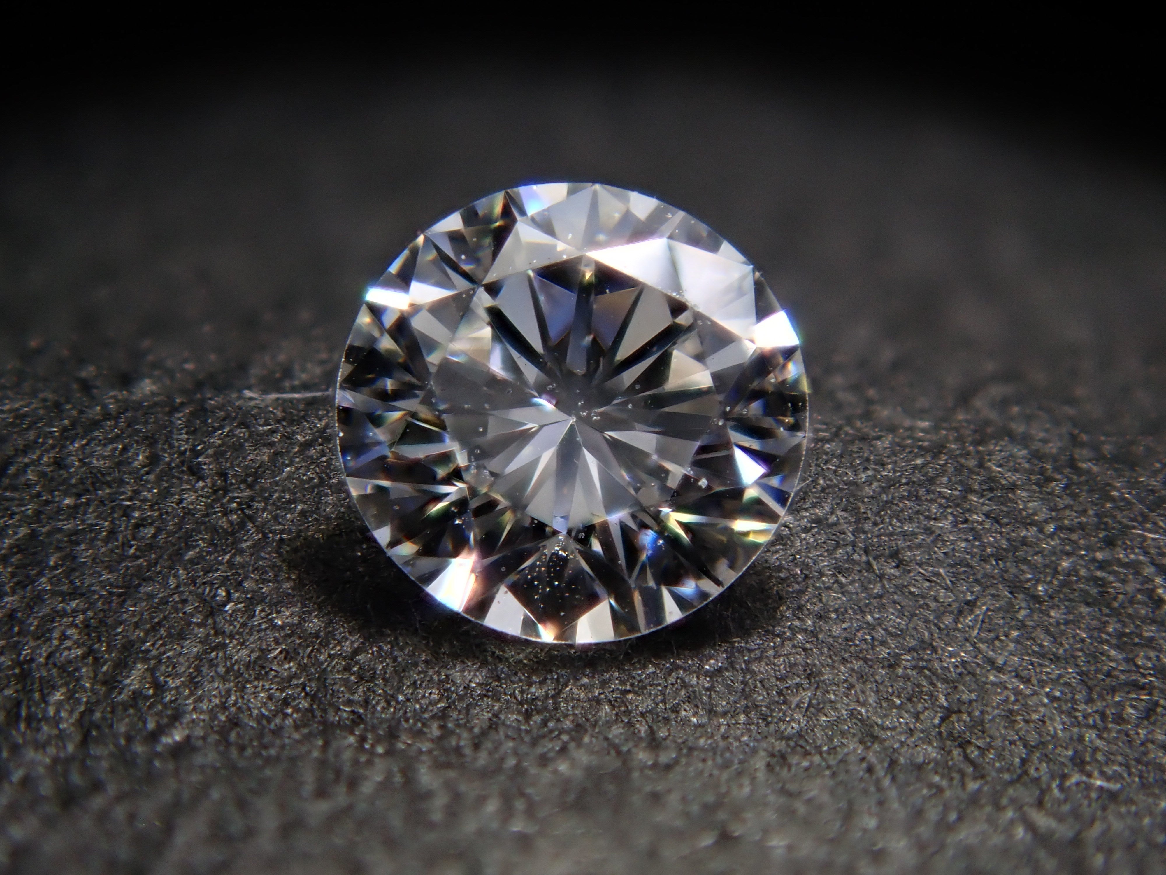 【32501848掲載】ダイヤモンド 0.094ctルース(E, VVS2, VeryGood)