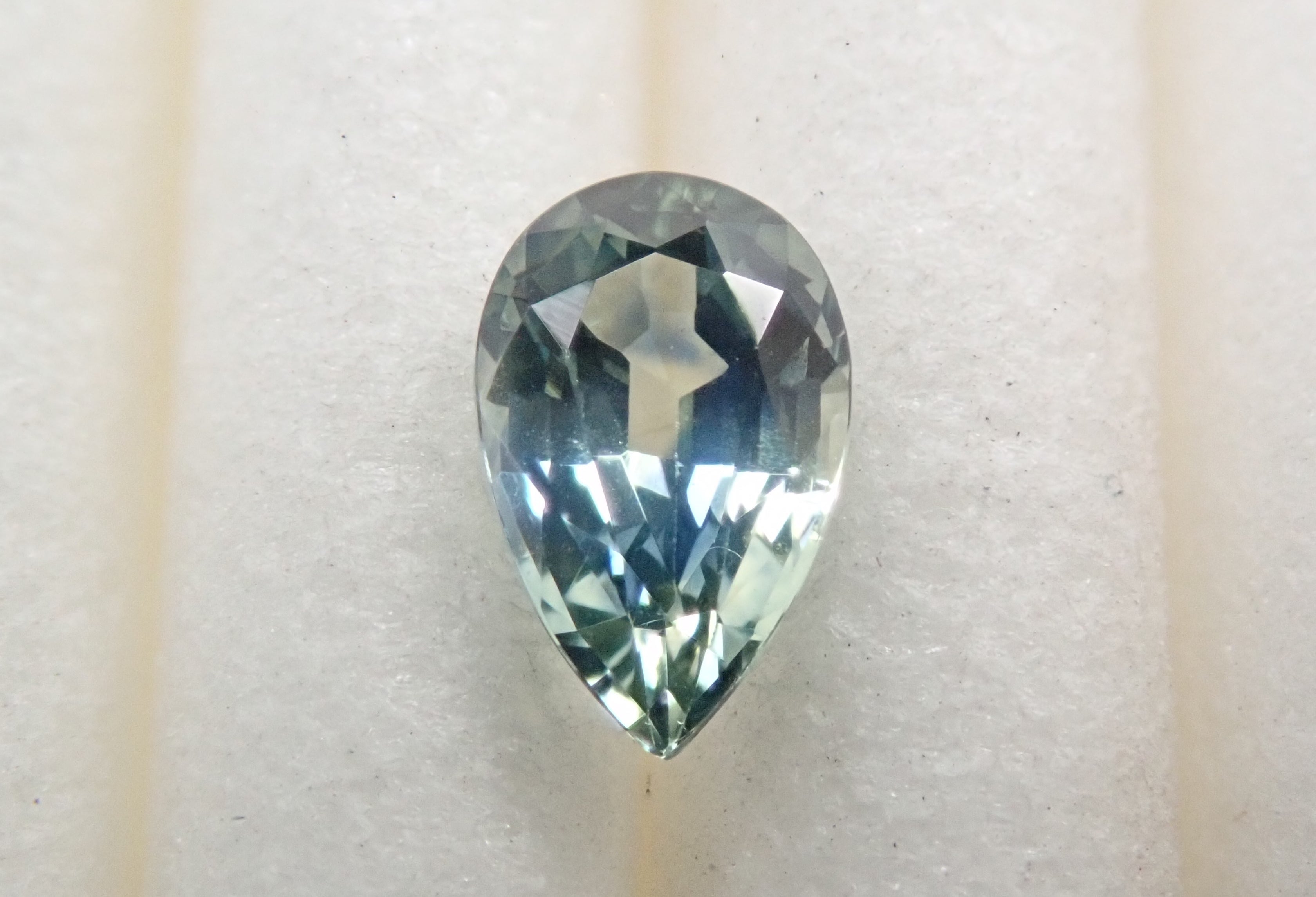 [On sale from 10pm on August 1st] Montana Sapphire 0.261ct Loose (Green Sapphire)
