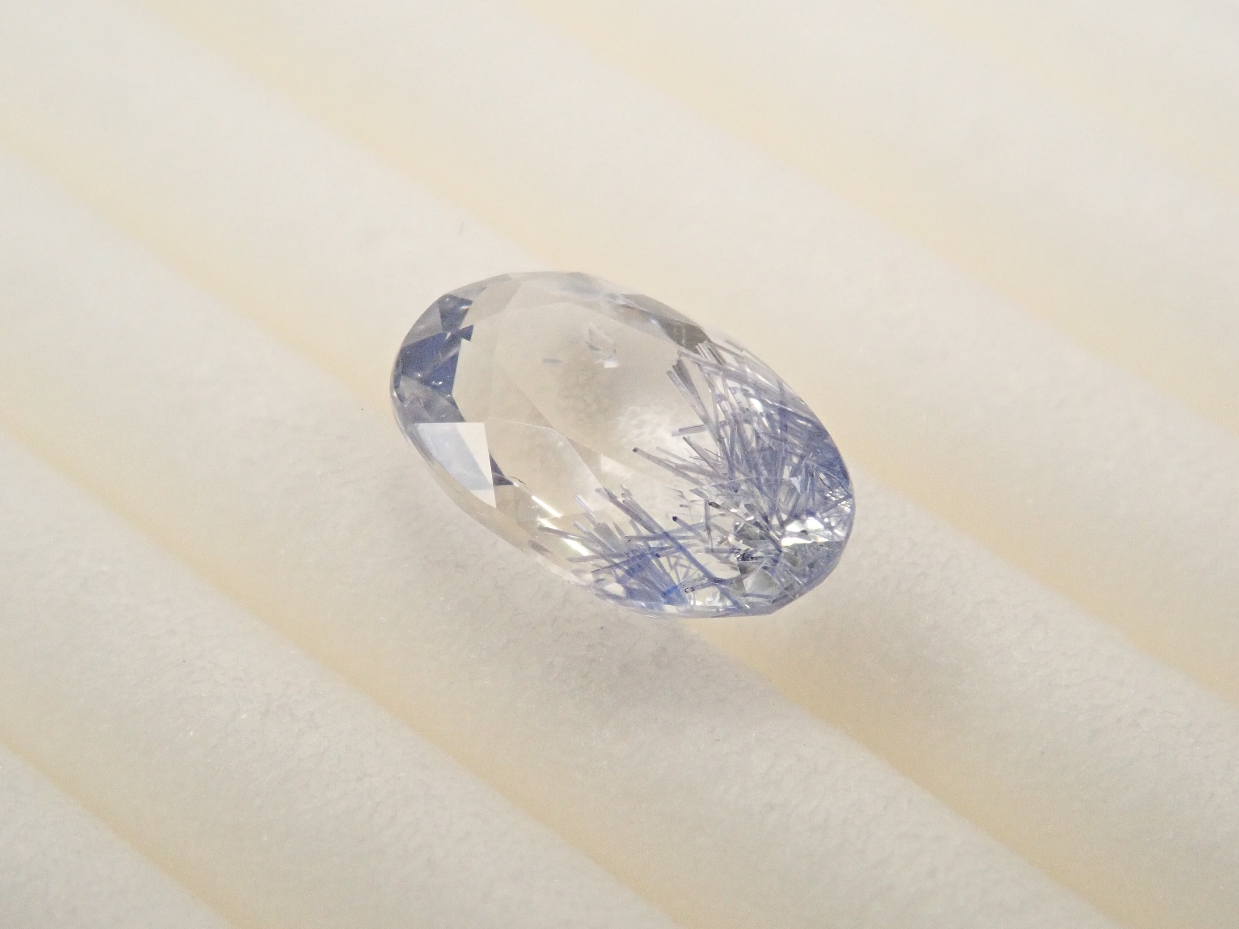 【12561966掲載】ブラジル産デュモルチェライトインクォーツ 0.867ctルース