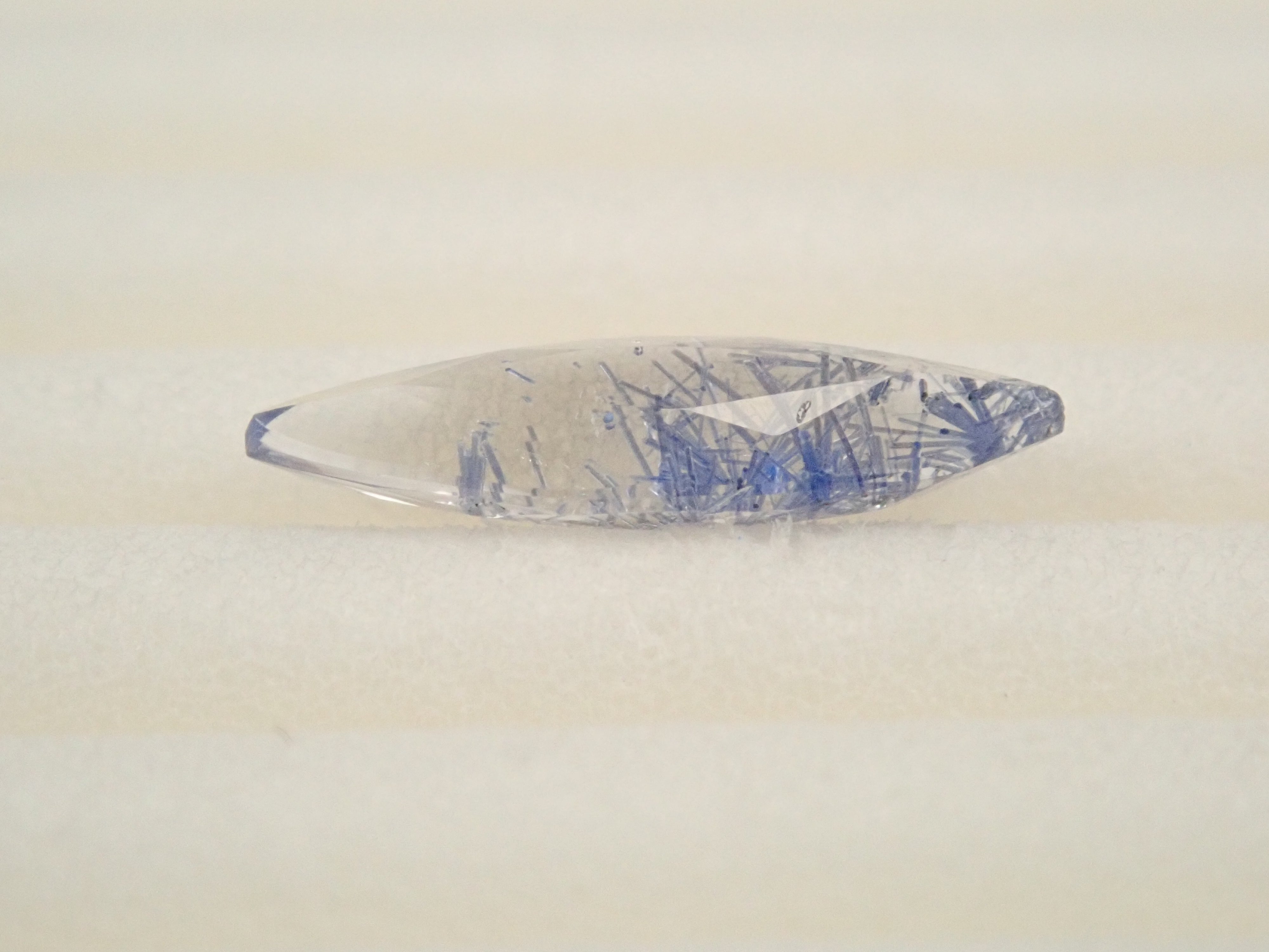 【12561969掲載】ブラジル産デュモルチェライトインクォーツ 0.463ctルース