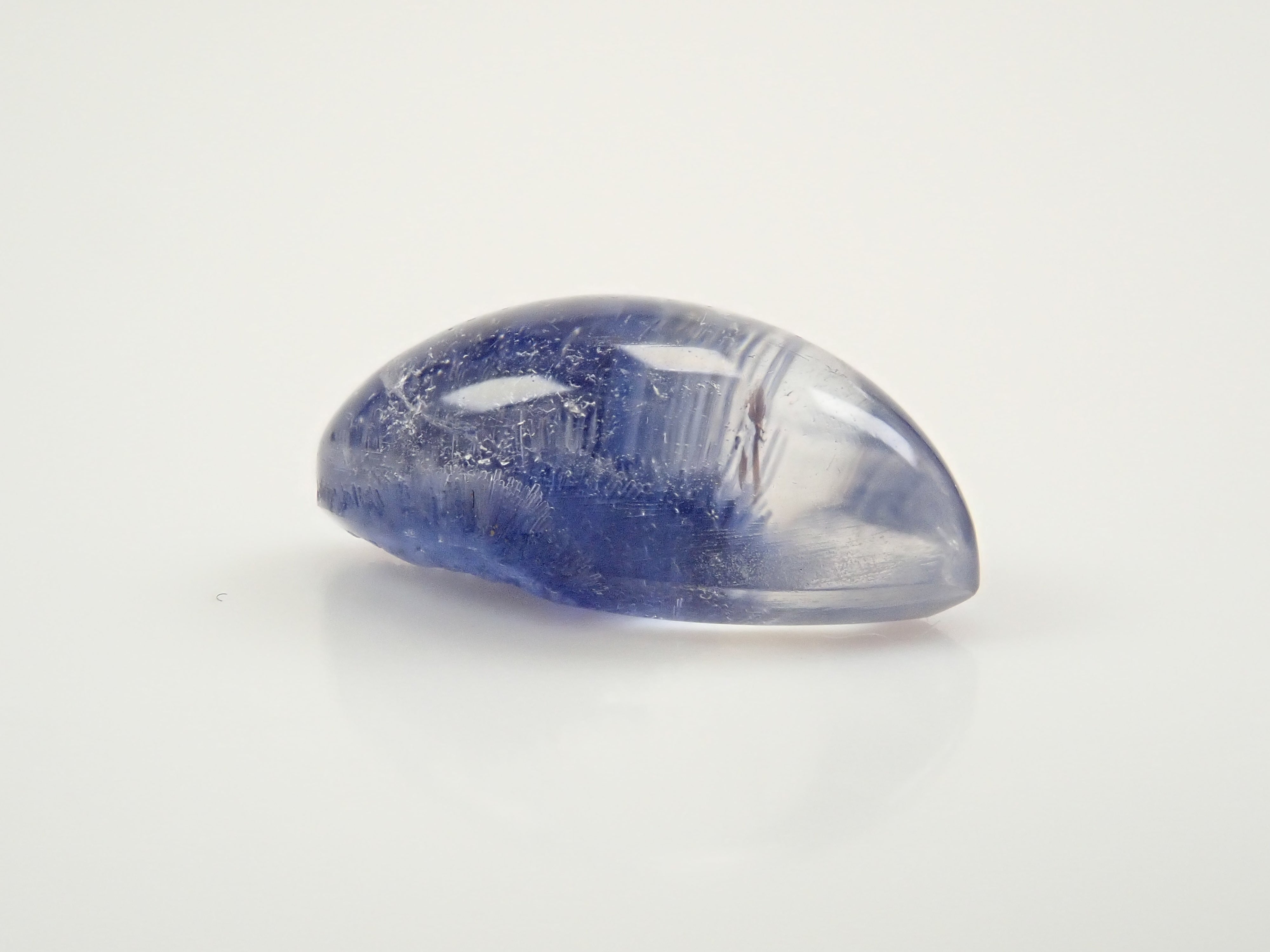 【12561974掲載】ブラジル産デュモルチェライトインクォーツ 2.054ctルース