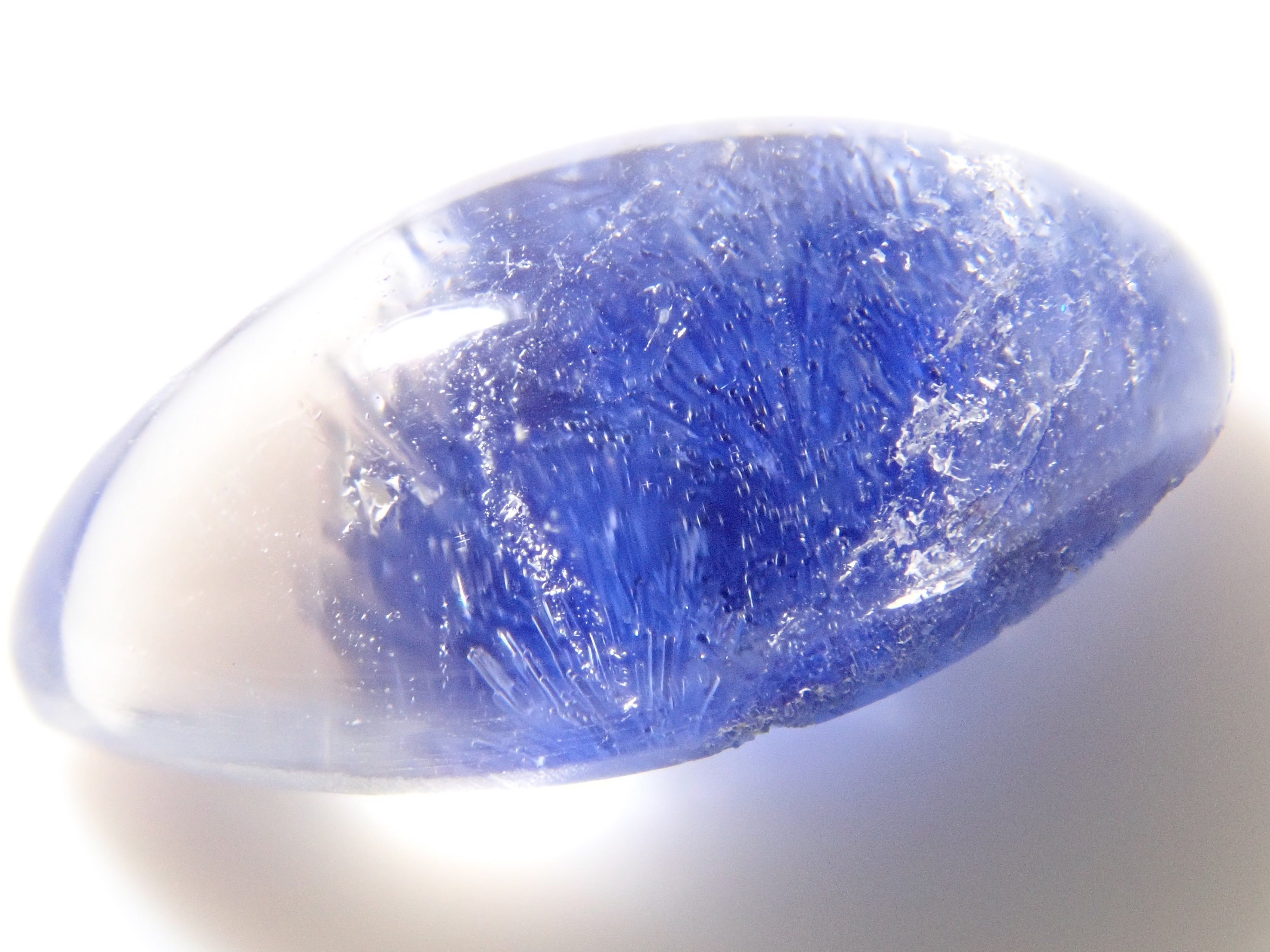 【12561974掲載】ブラジル産デュモルチェライトインクォーツ 2.054ctルース