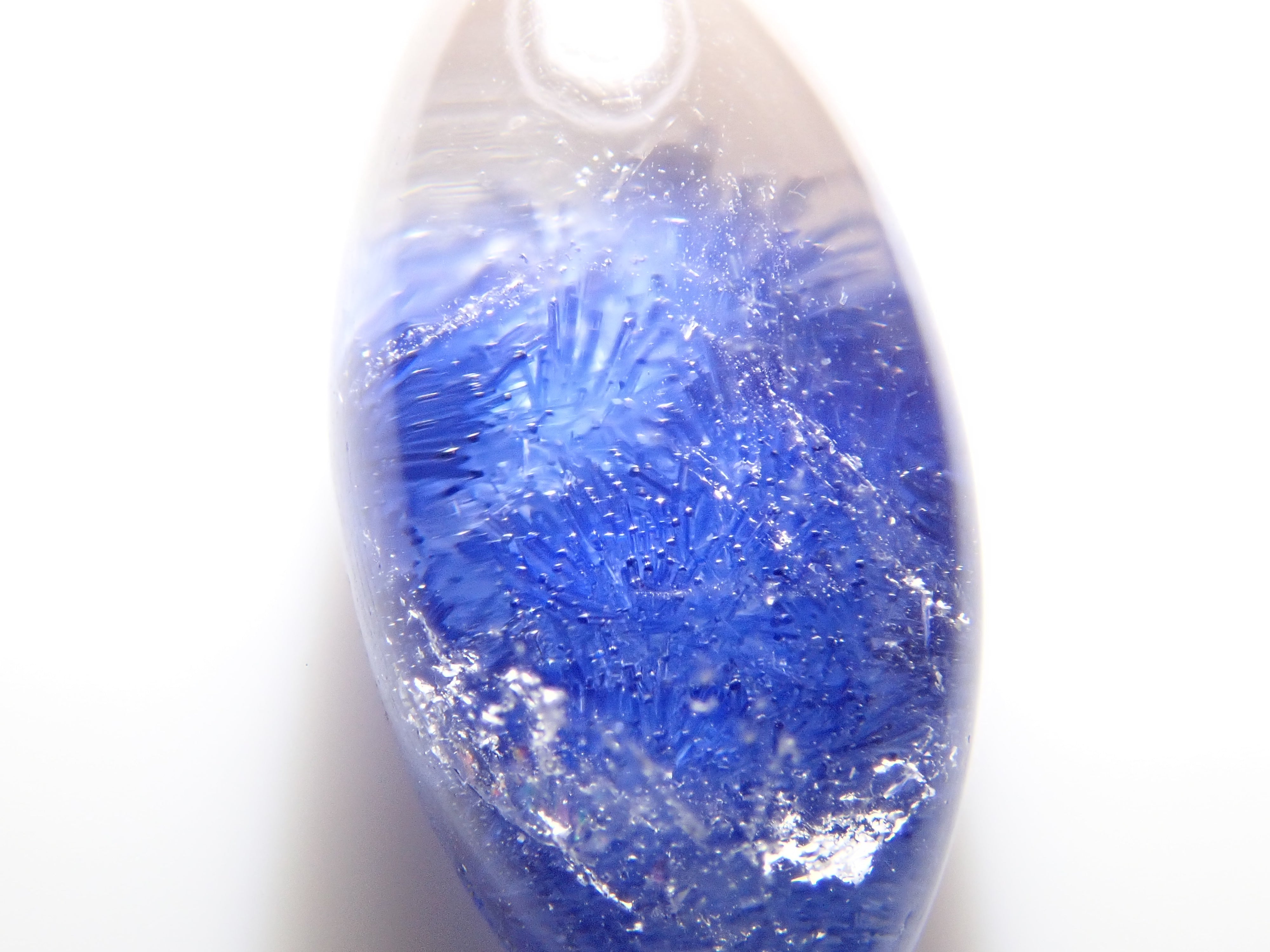 【12561974掲載】ブラジル産デュモルチェライトインクォーツ 2.054ctルース