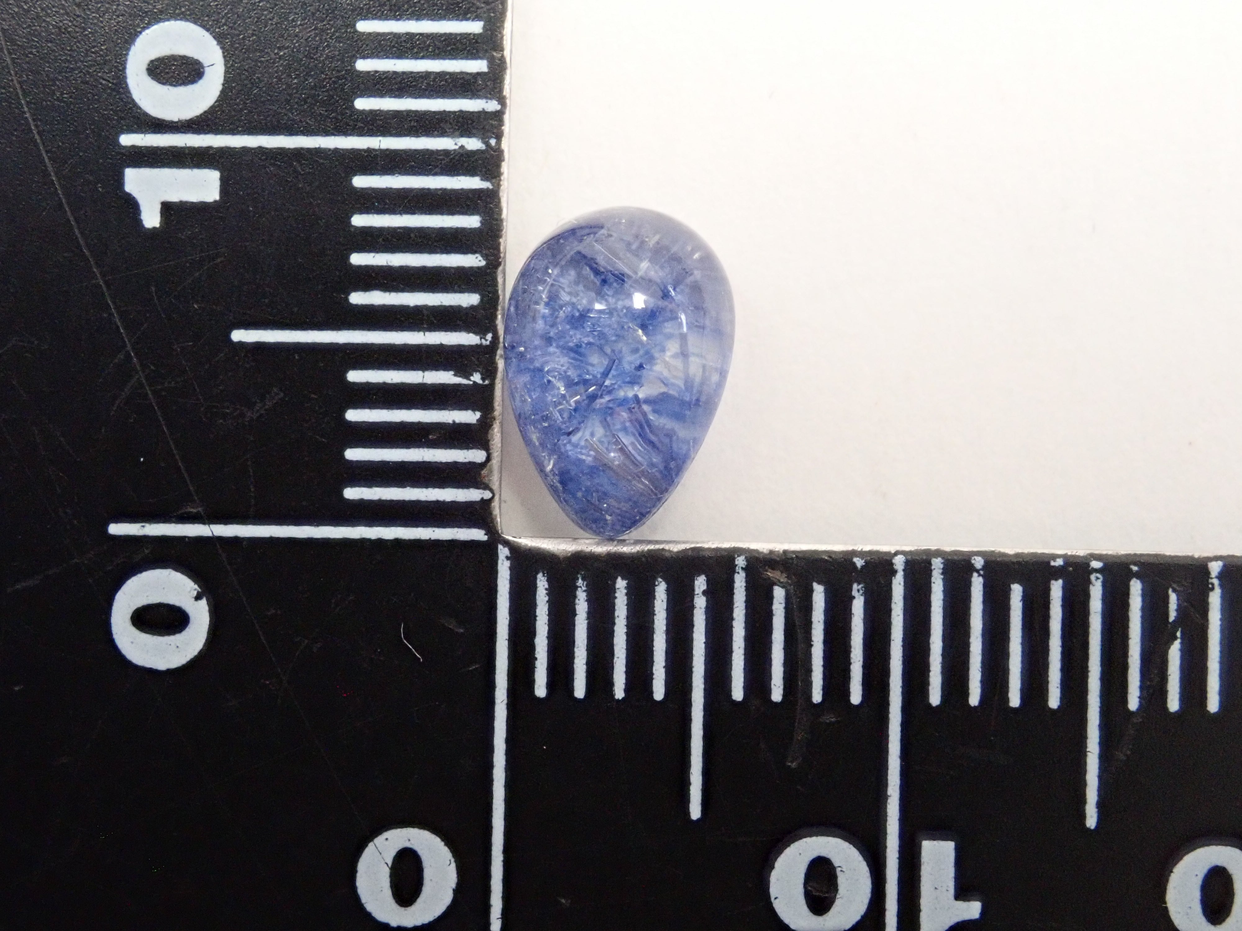 【12561975掲載】ブラジル産デュモルチェライトインクォーツ 1.559ctルース