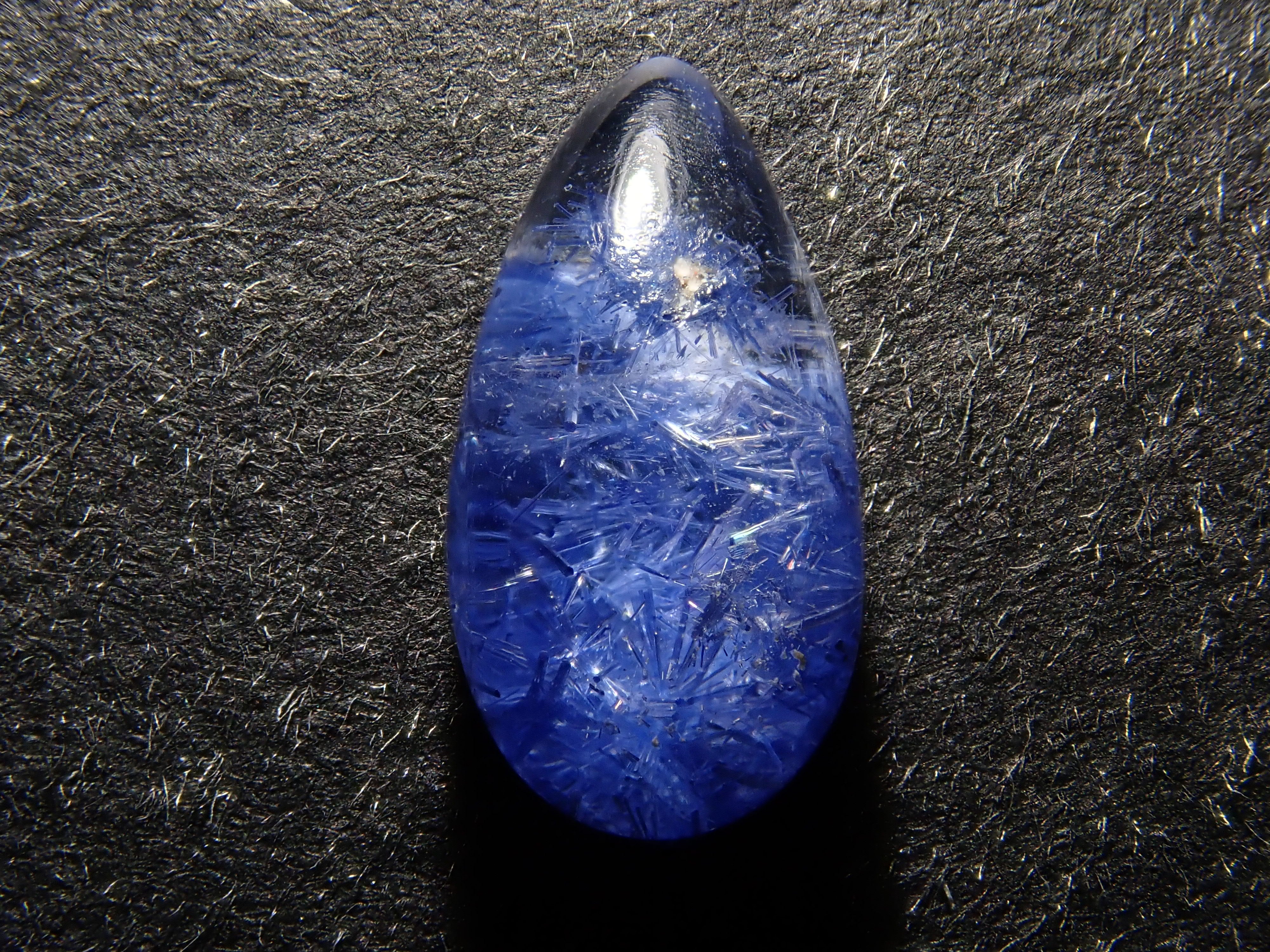 【12561977掲載】ブラジル産デュモルチェライトインクォーツ 1.383ctルース