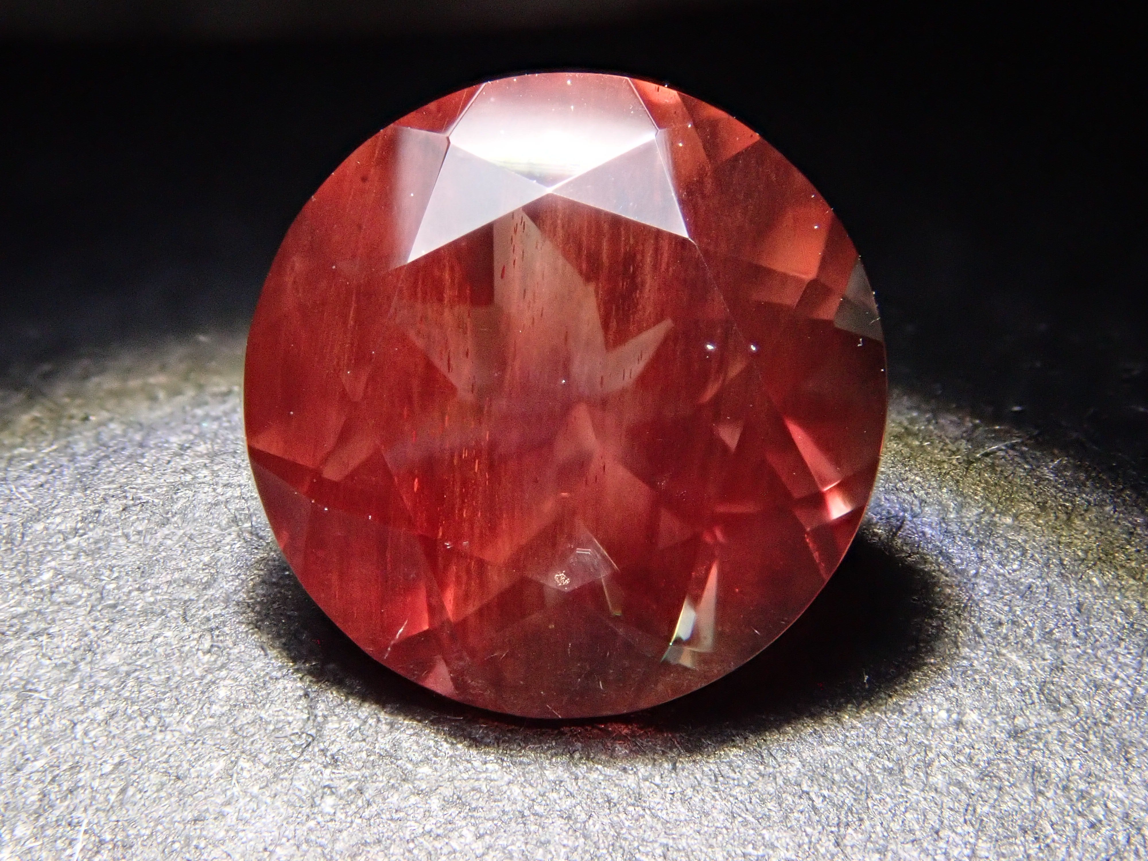 【12561983掲載】アメリカ産オレゴンサンストーン 1.325ctルース