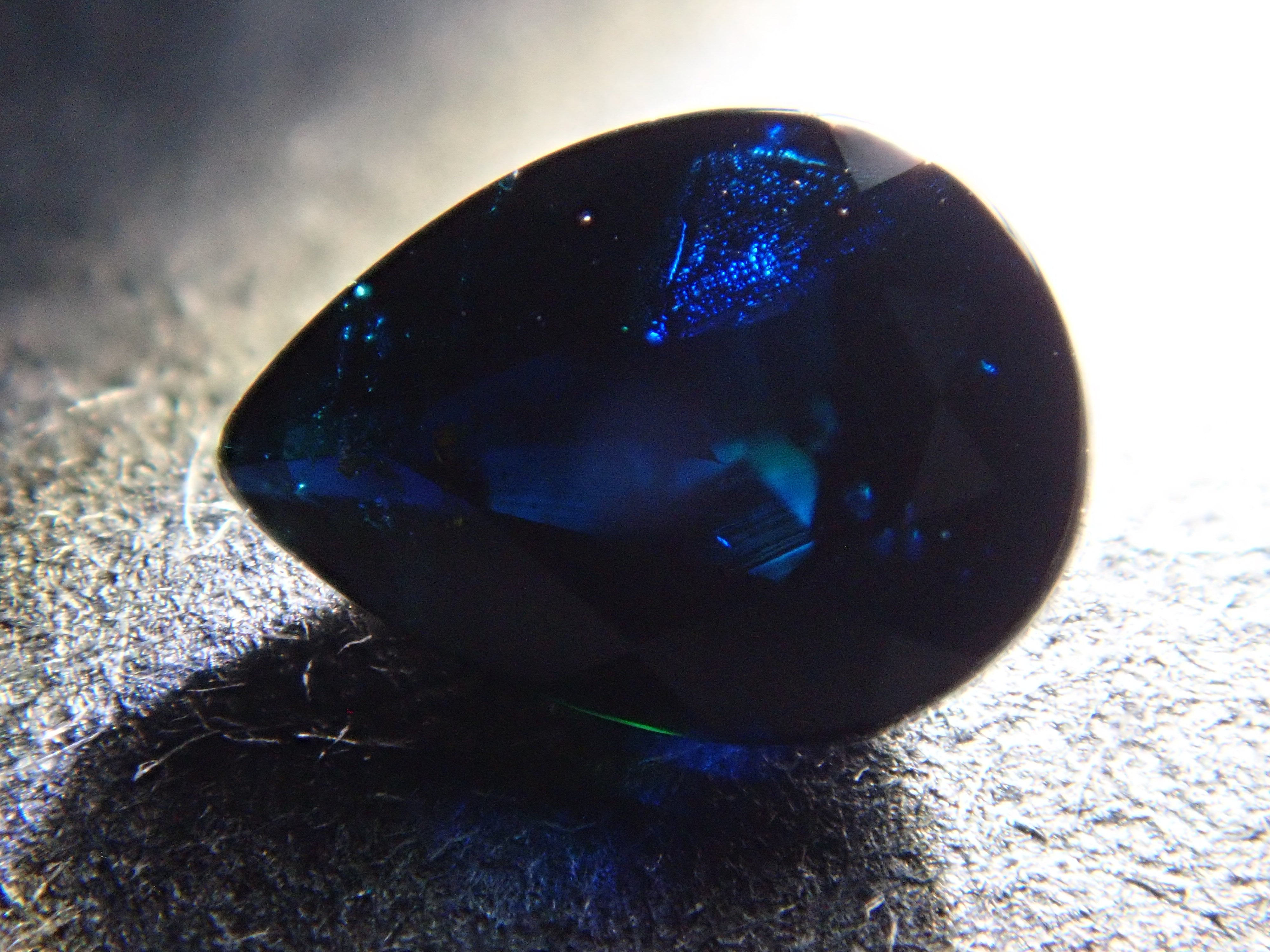 【12561944掲載】ブラジル産ラズライト（天藍石） 0.180ctルース