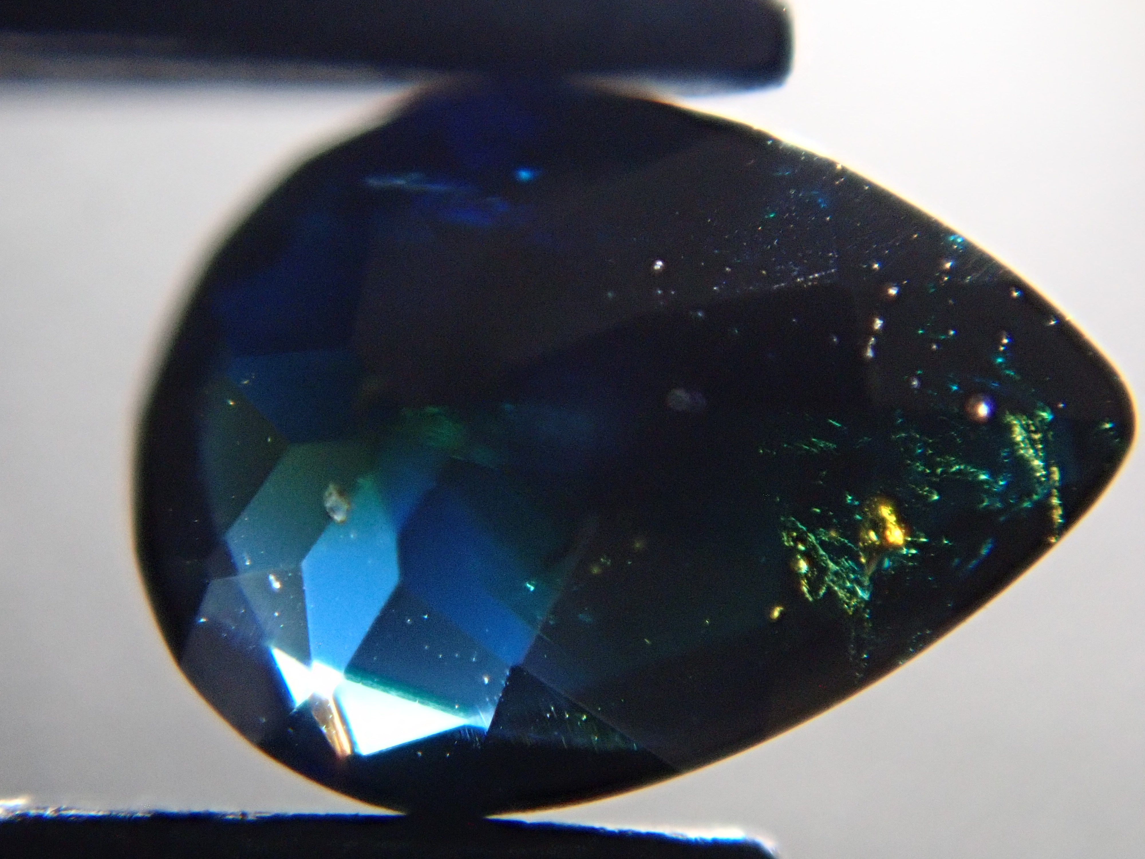 【12561944掲載】ブラジル産ラズライト（天藍石） 0.180ctルース