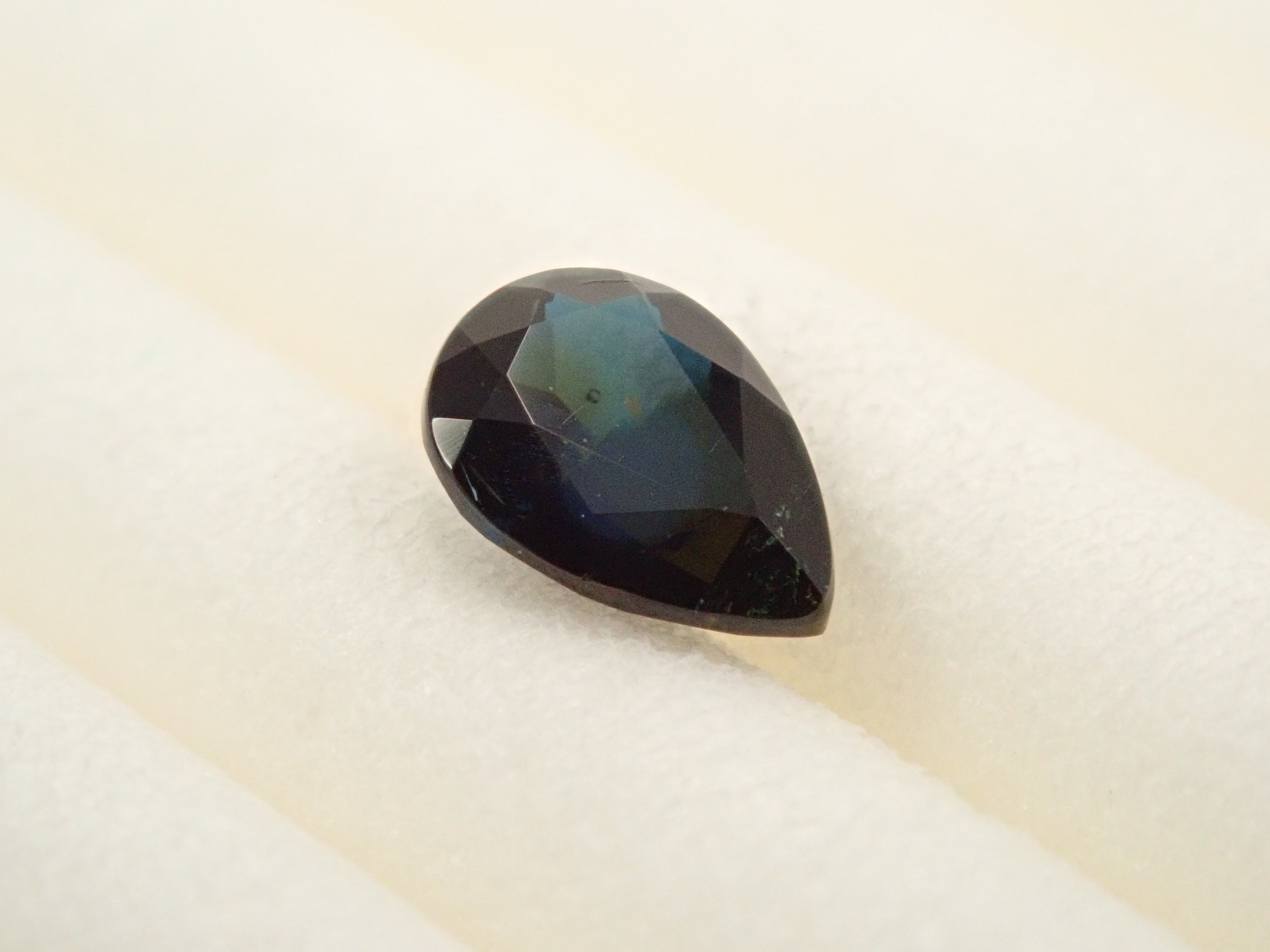 【12561944掲載】ブラジル産ラズライト（天藍石） 0.180ctルース