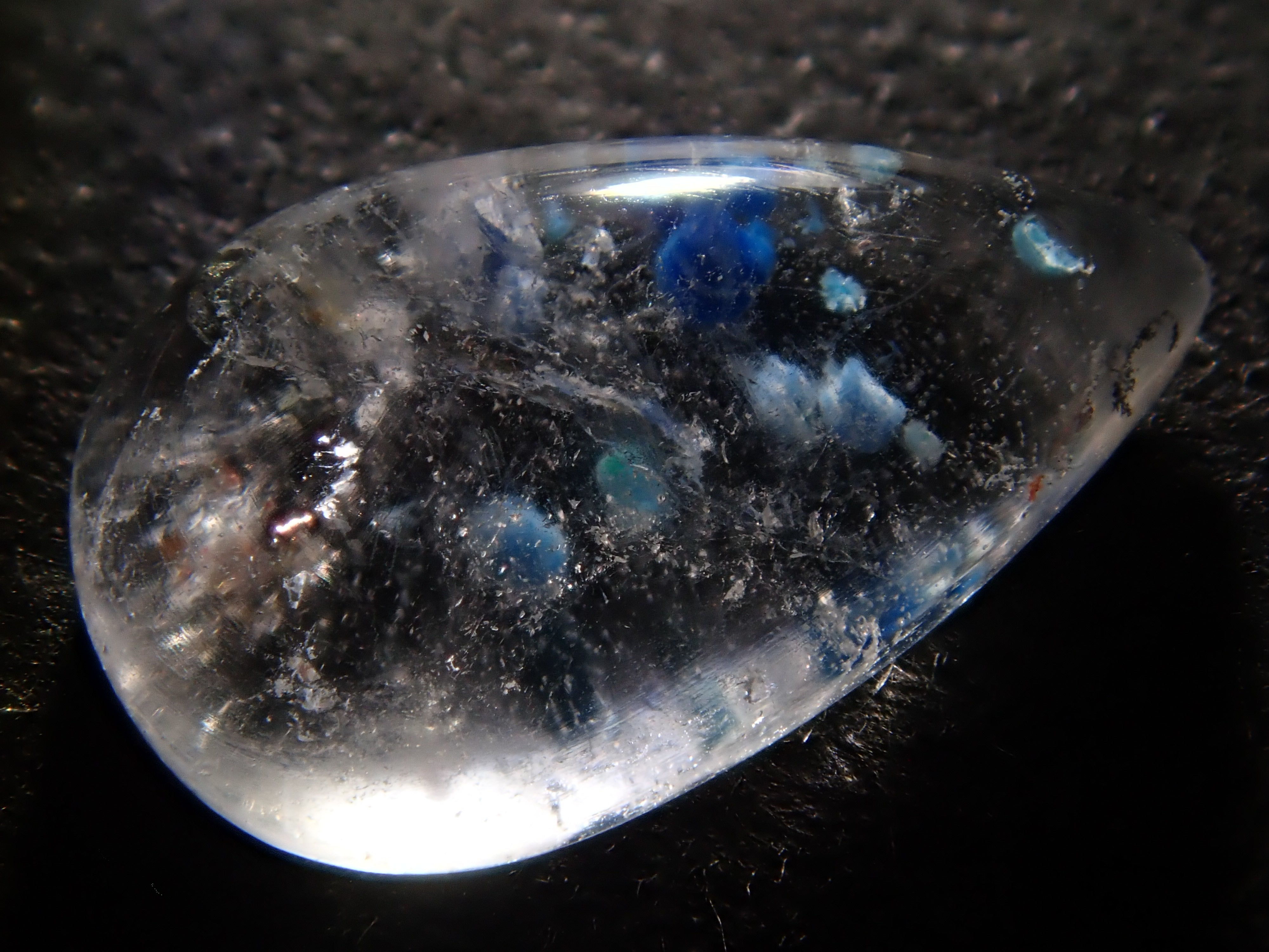 【12561941掲載】ブラジル産メデューサクォーツ（パライバクォーツ） 1.202ctルース