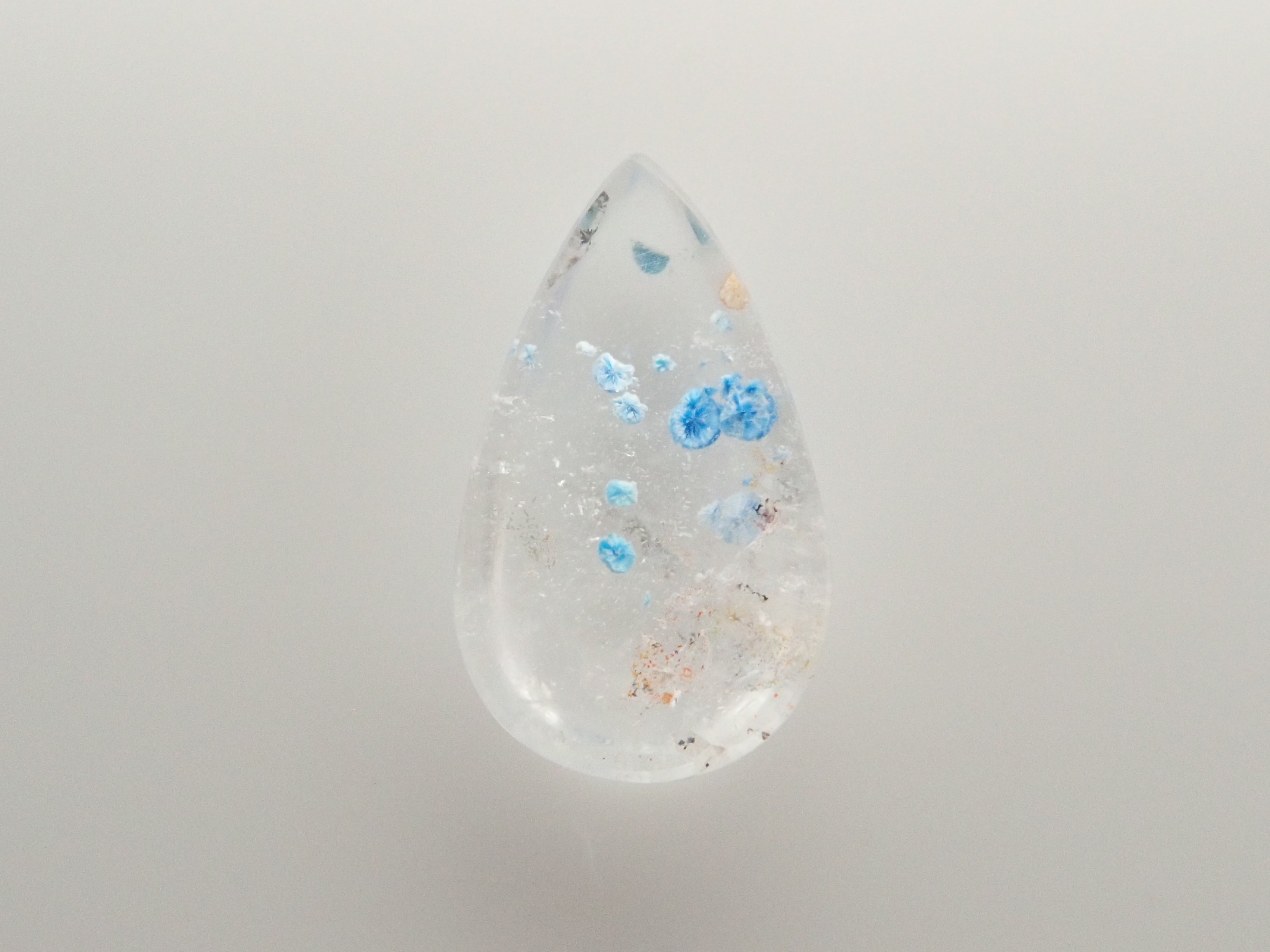 【12561941掲載】ブラジル産メデューサクォーツ（パライバクォーツ） 1.202ctルース