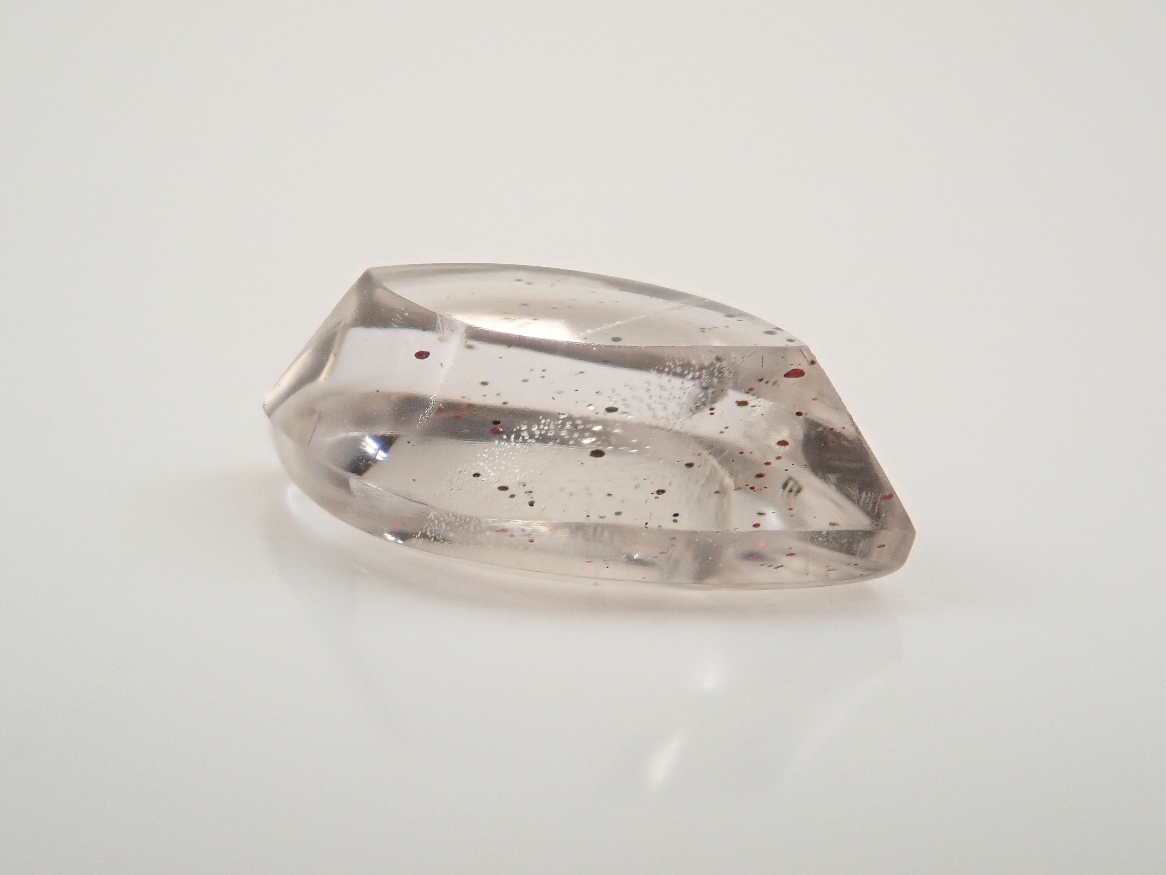 ブラジル産ティンカーベルクォーツ（ピンクファイヤークォーツ） 2.360