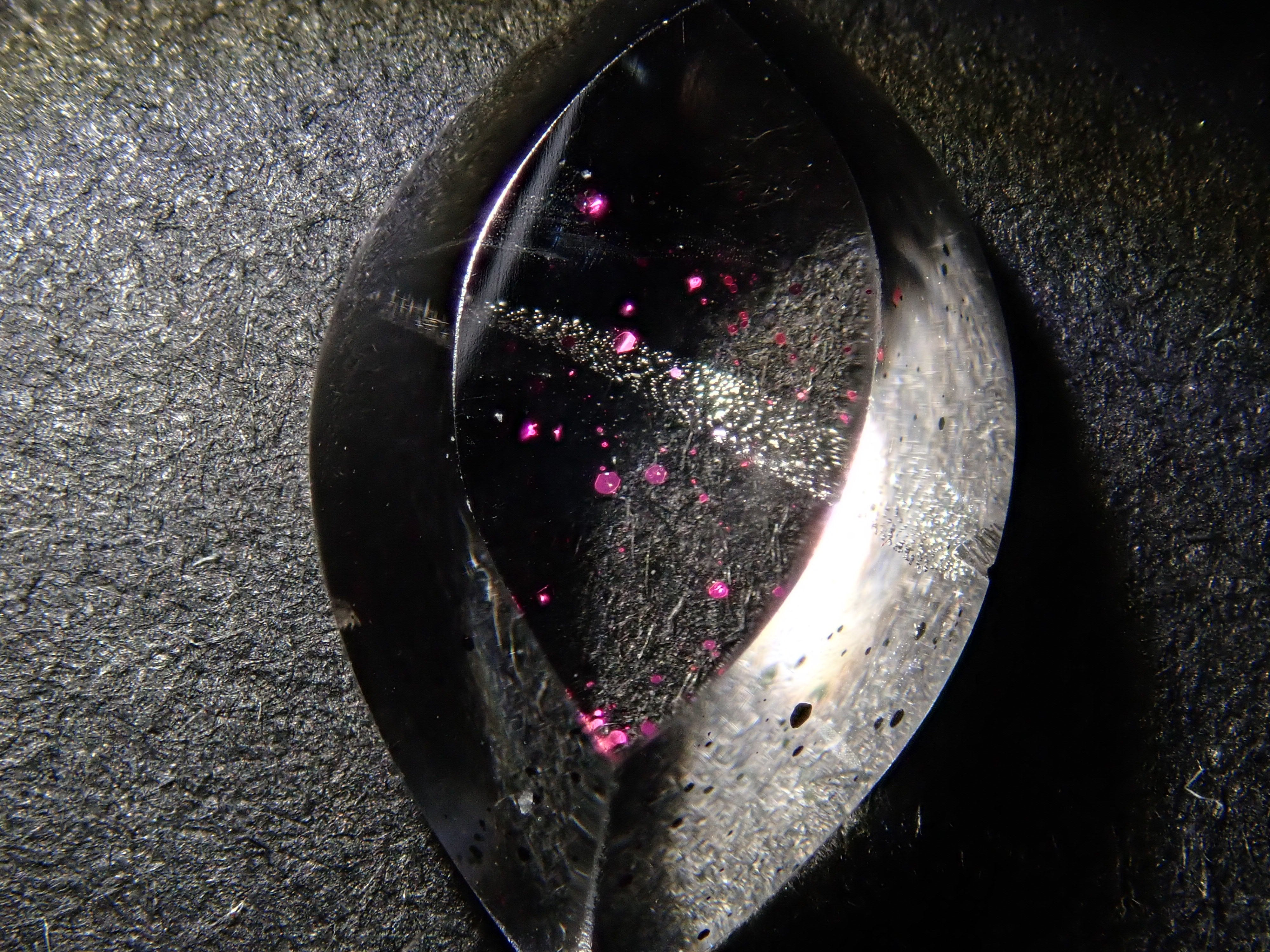 ブラジル産ティンカーベルクォーツ（ピンクファイヤークォーツ） 2.360