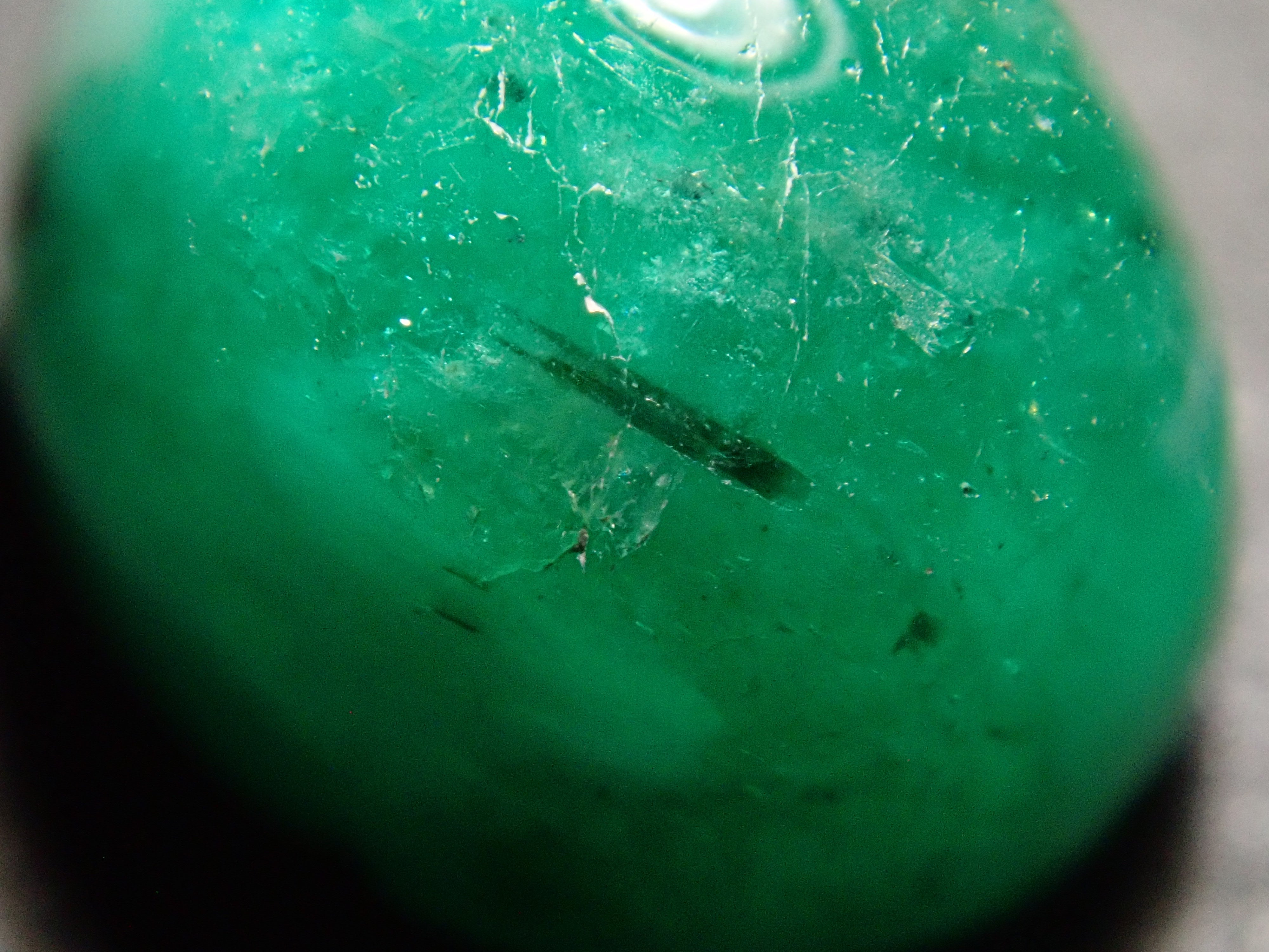 ブラジル産エメラルドインクォーツ 3.367ctルース