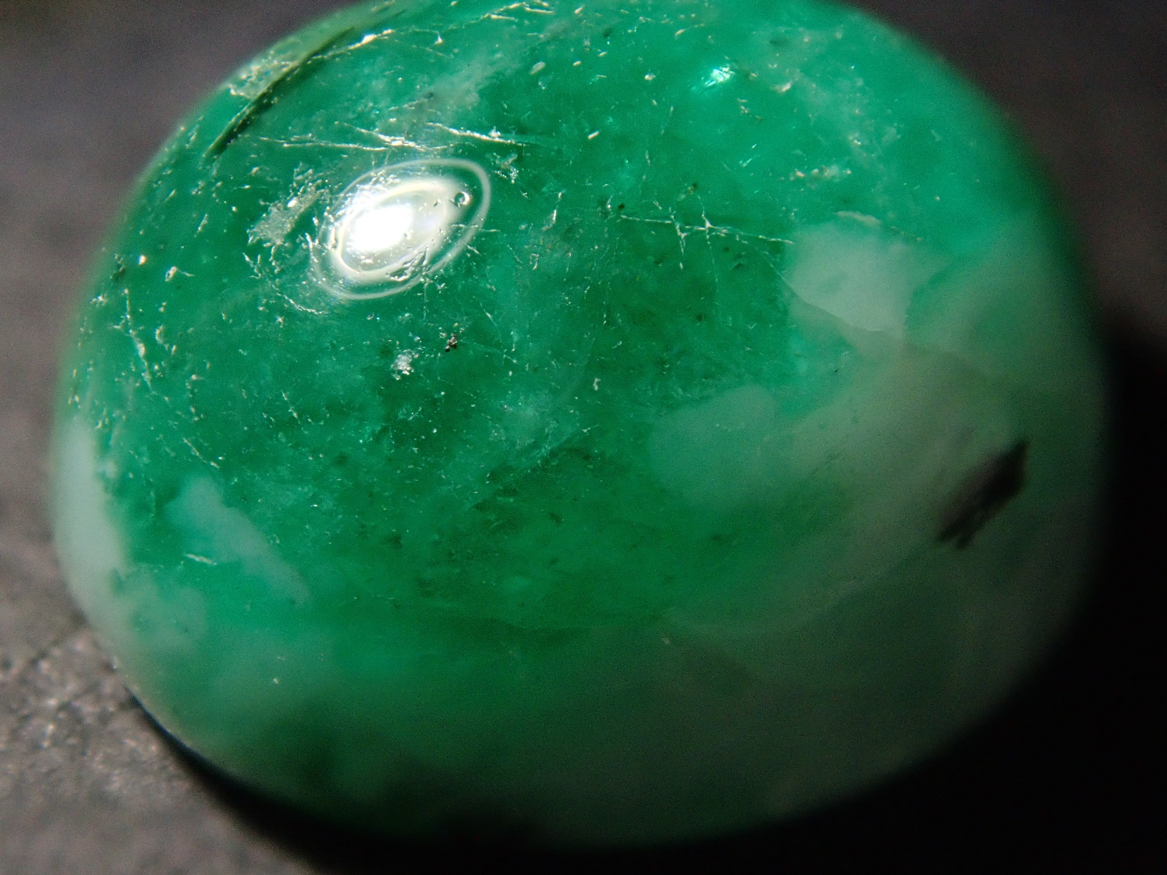 ブラジル産エメラルドインクォーツ 3.367ctルース