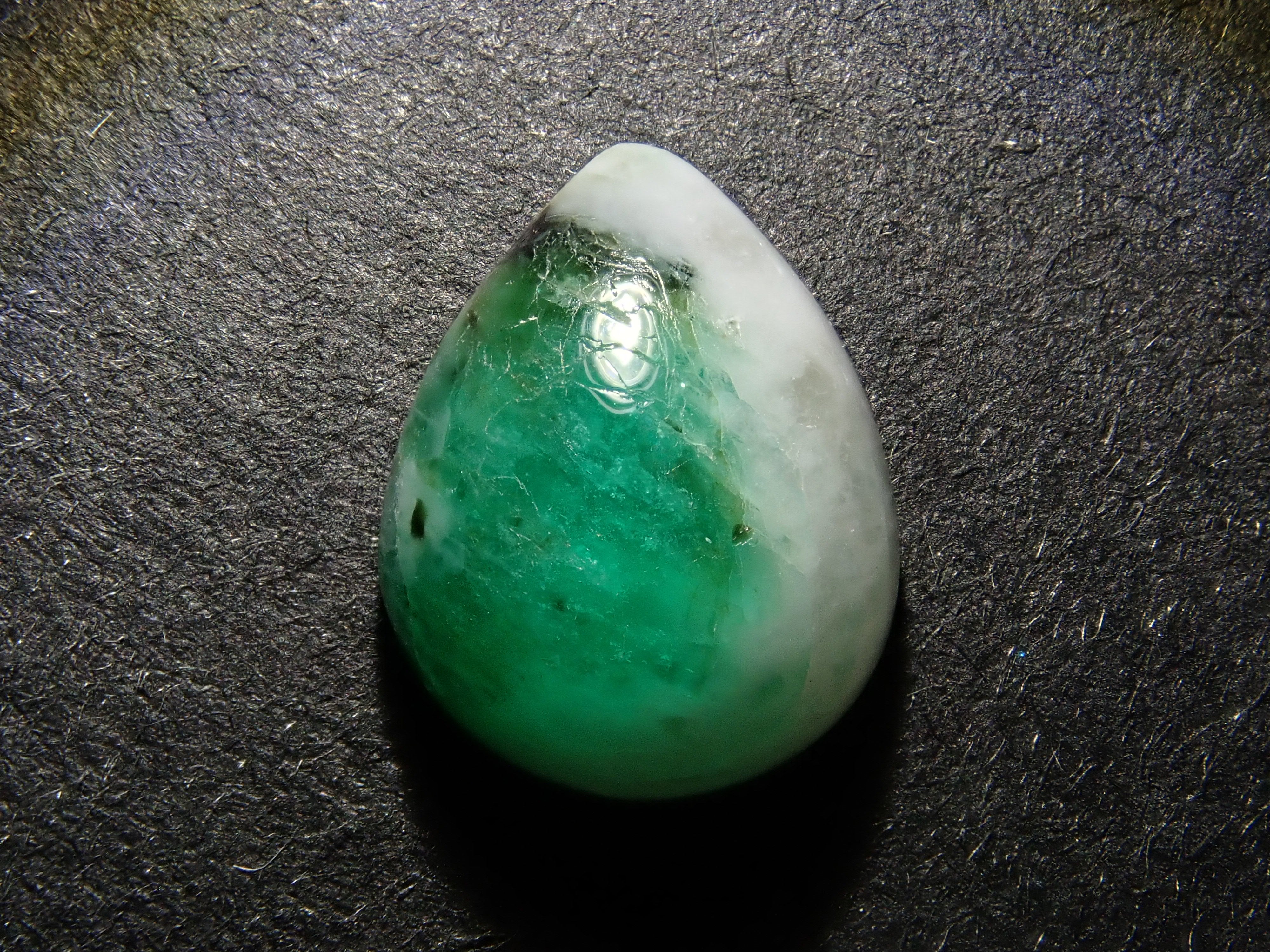 緑色・グリーン系の宝石 - 通販｜宝石鑑定士が運営【カラッツSTORE】