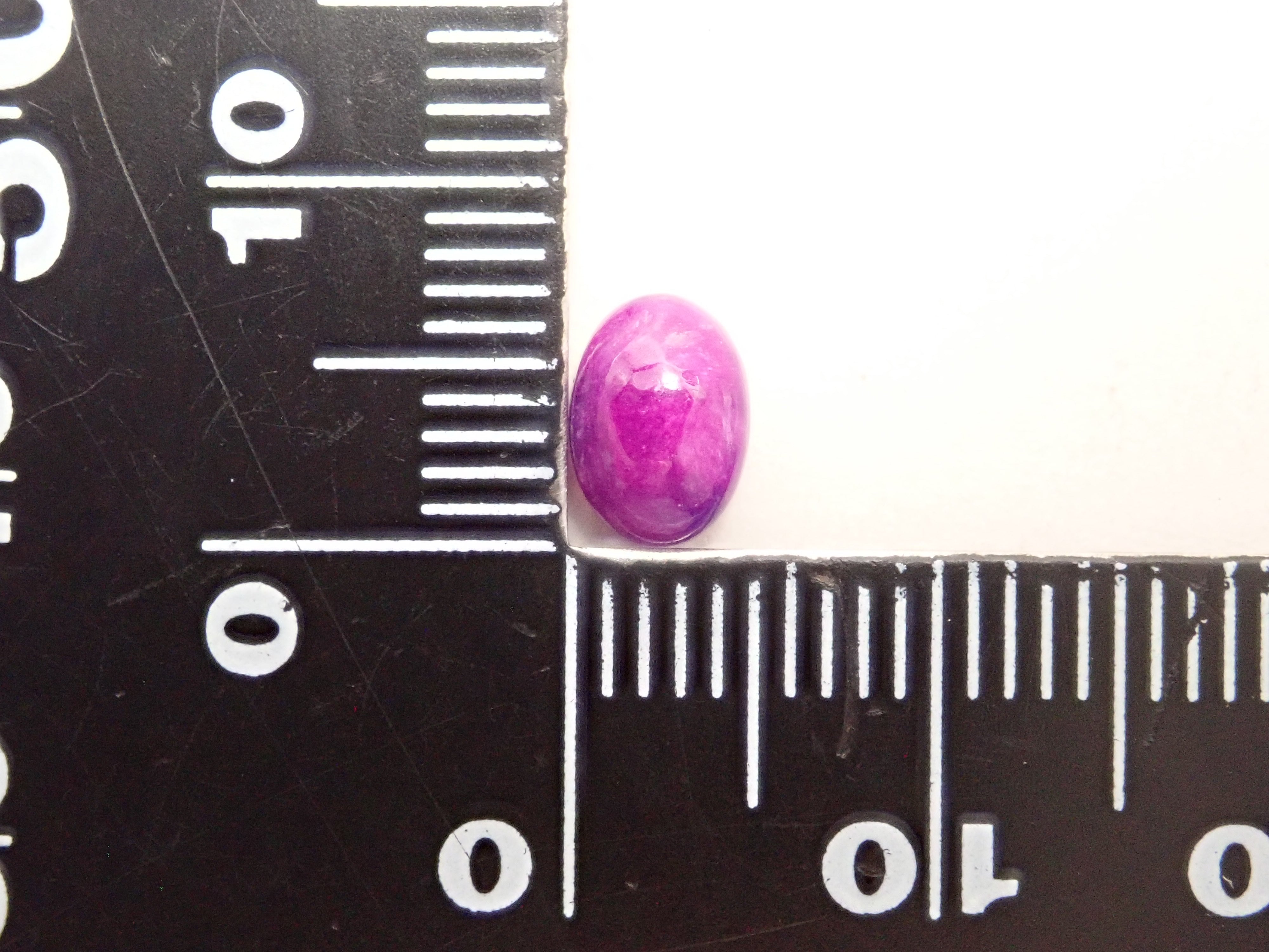 南アフリカ産スギライト 0.908ctルース