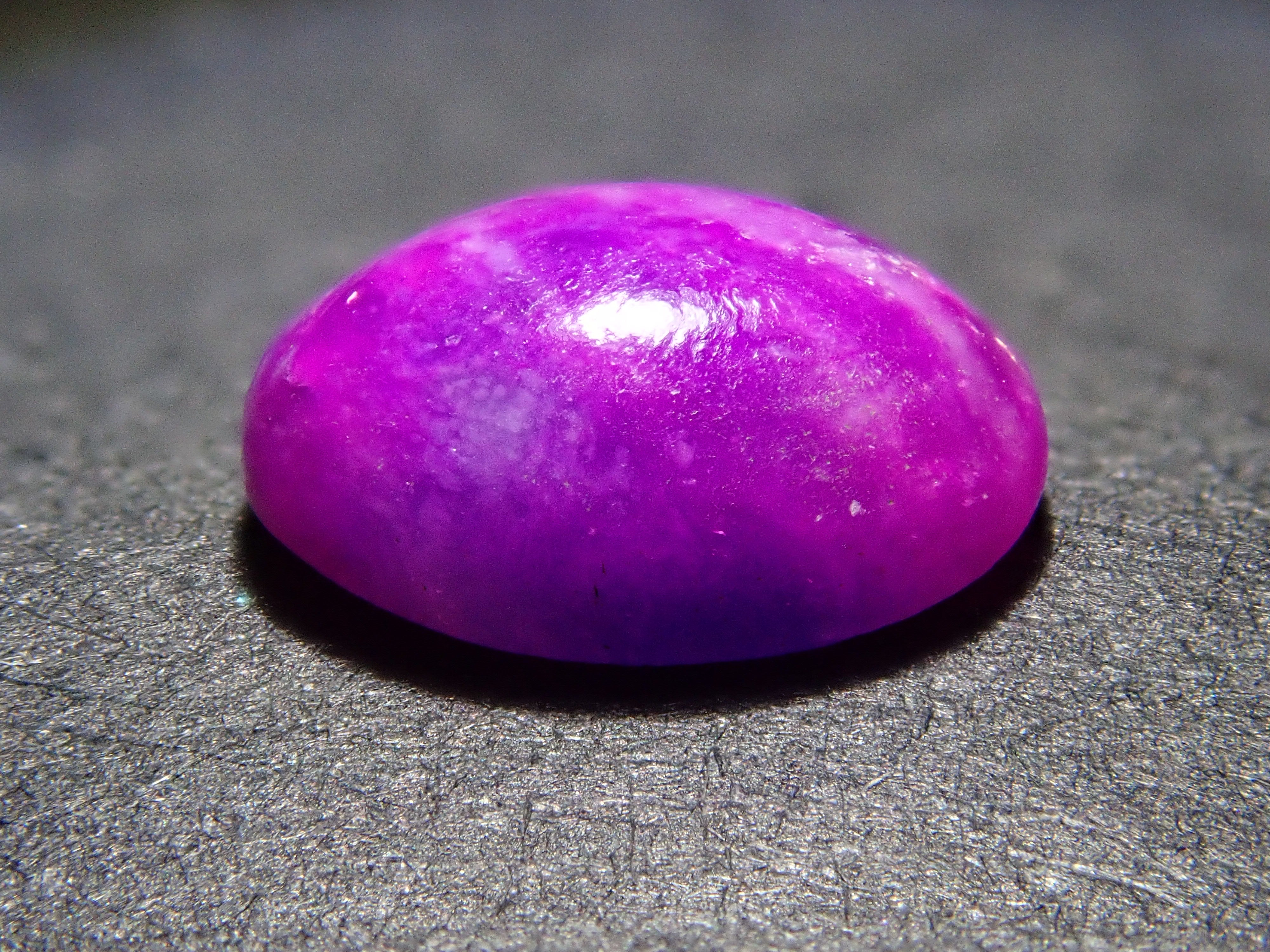 【12561950掲載】南アフリカ産スギライト 0.793ctルース