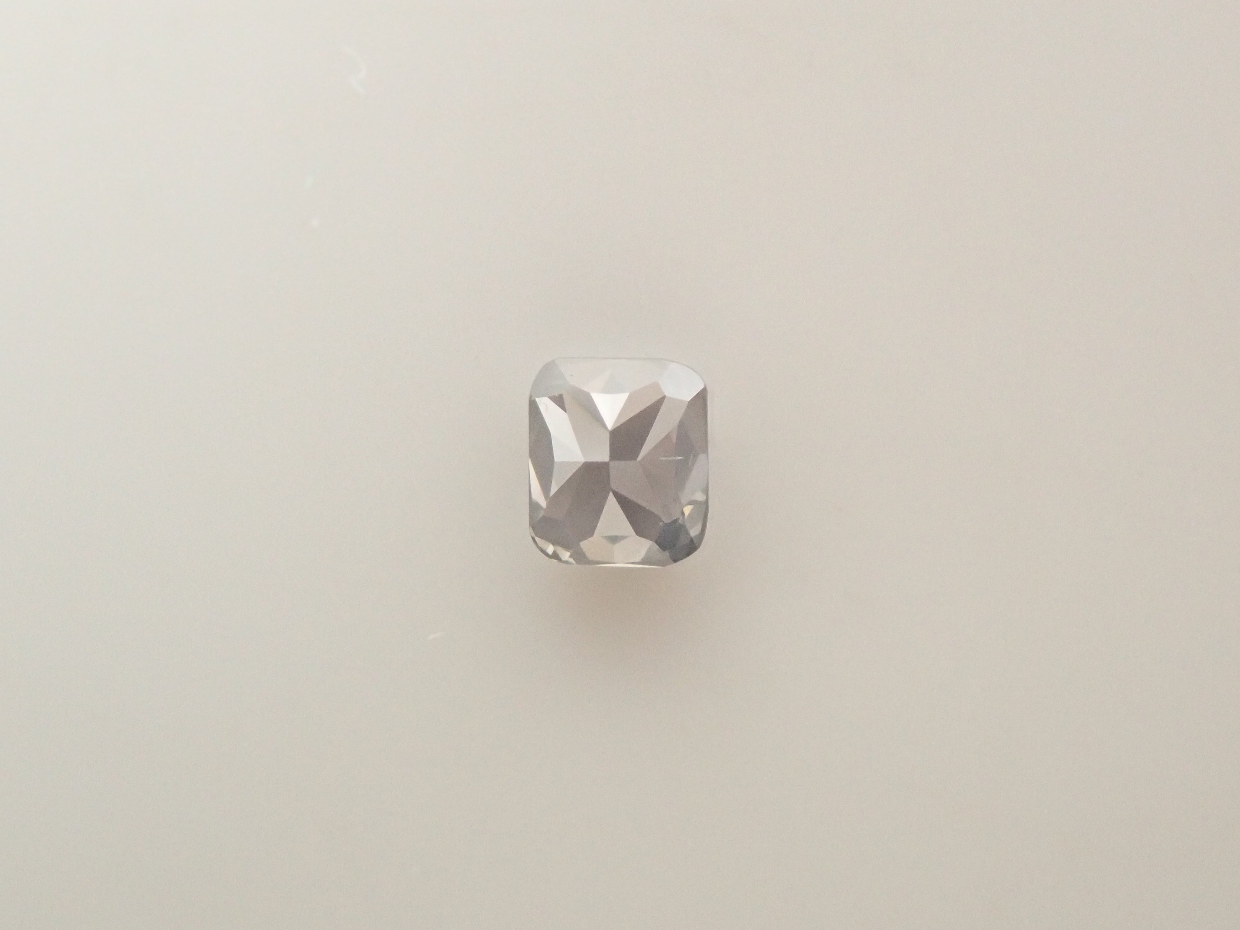 【32501854掲載】グレーダイヤモンド 0.079ctルース(FANCY DARK GRAY, I-1)