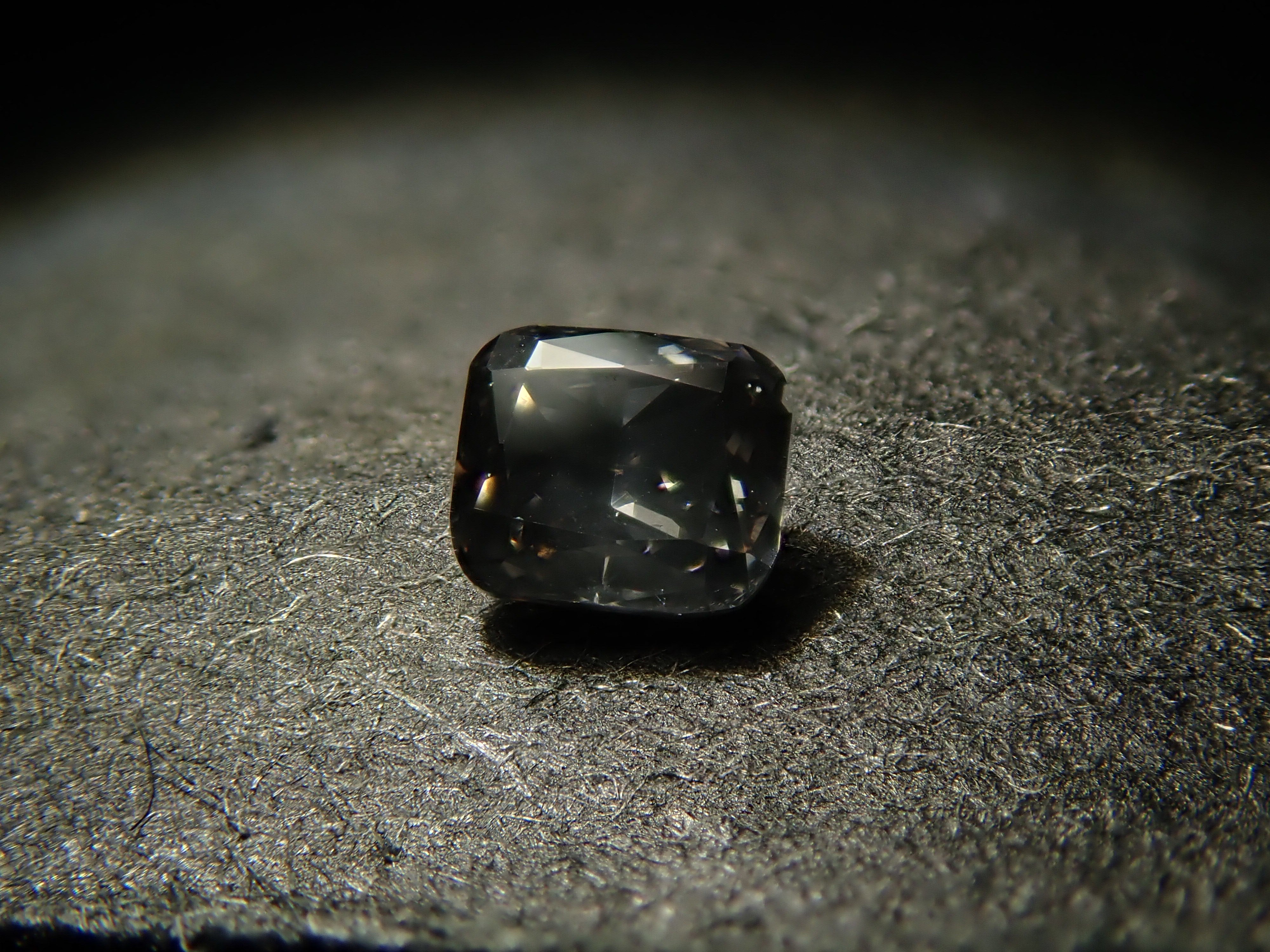 【32501854掲載】グレーダイヤモンド 0.079ctルース(FANCY DARK GRAY, I-1)