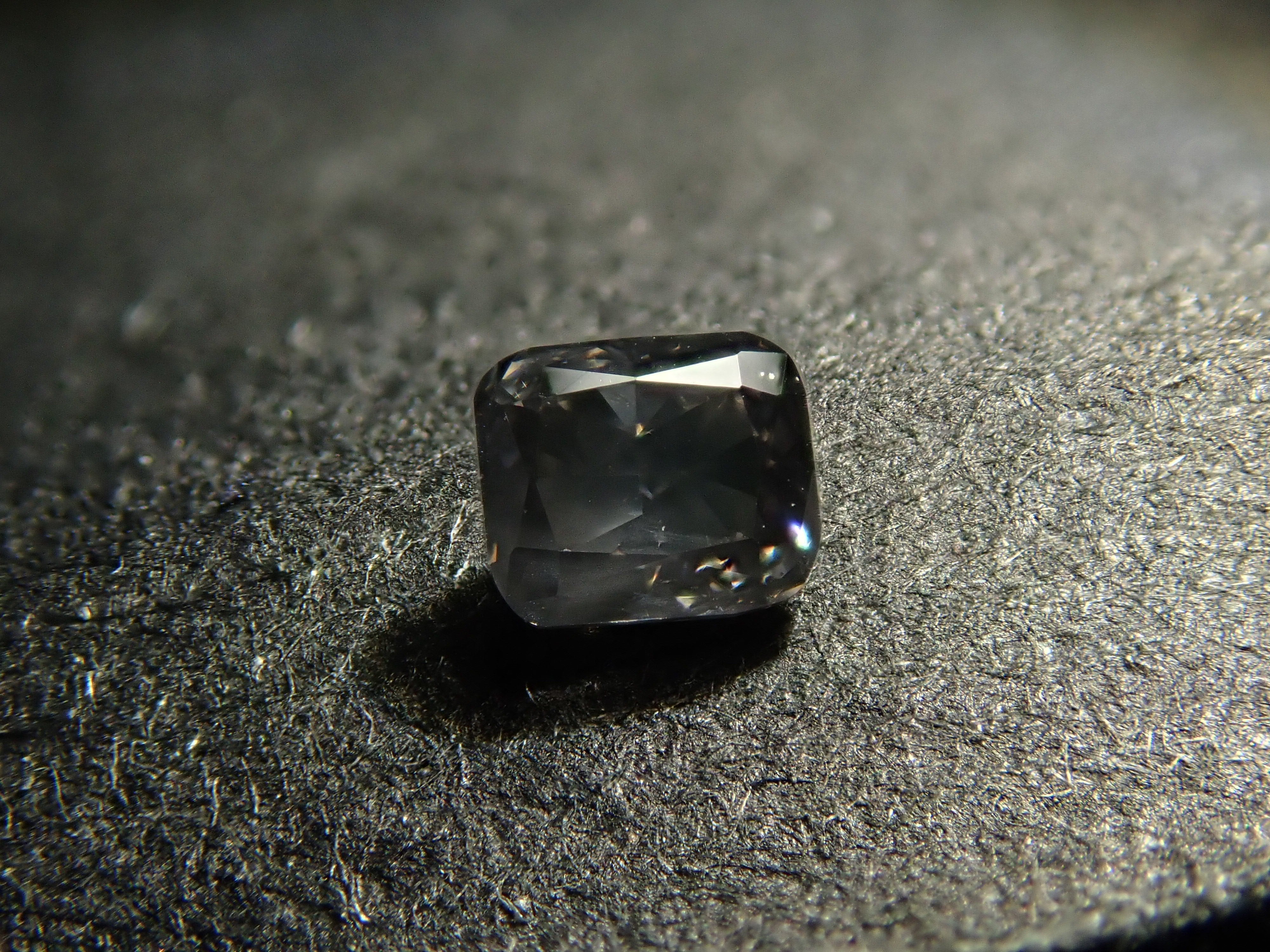 【32501854掲載】グレーダイヤモンド 0.079ctルース(FANCY DARK GRAY, I-1)