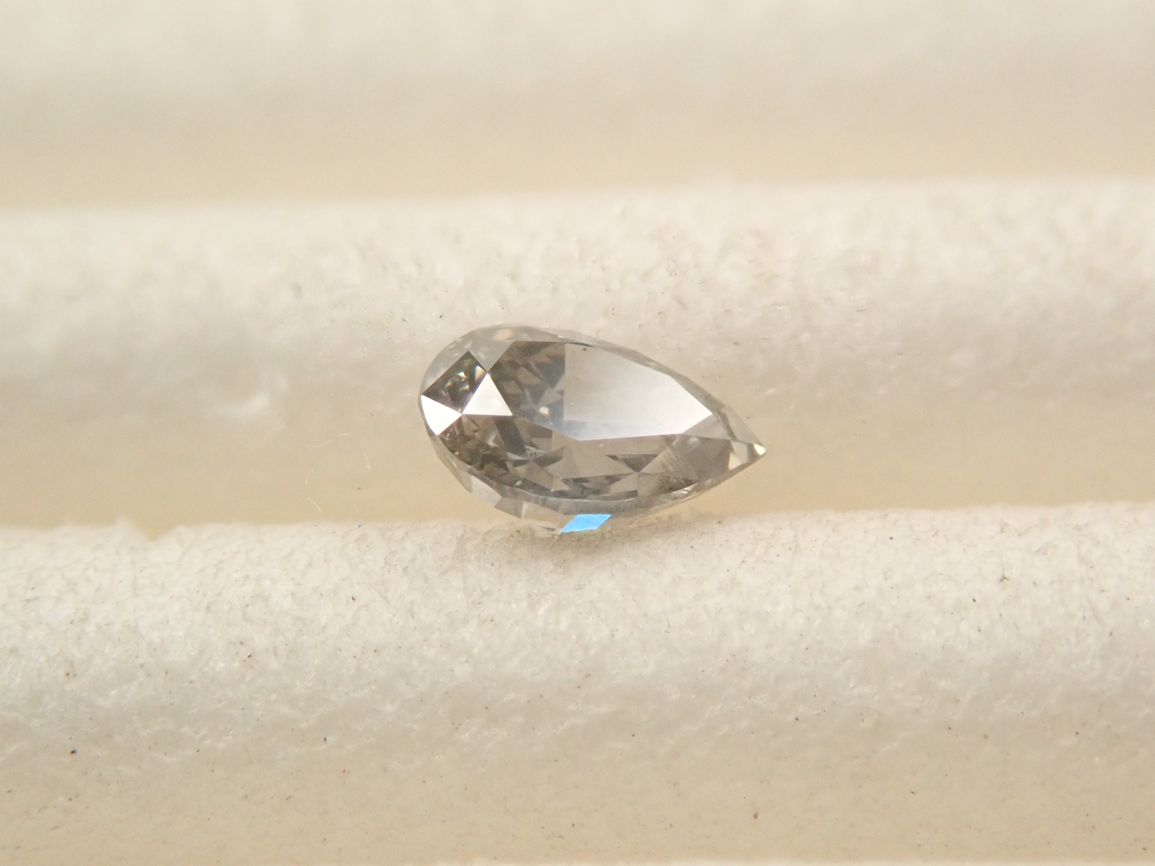 【32501856掲載】グレーダイヤモンド 0.107ctルース(FANCY GRAY, I-1)