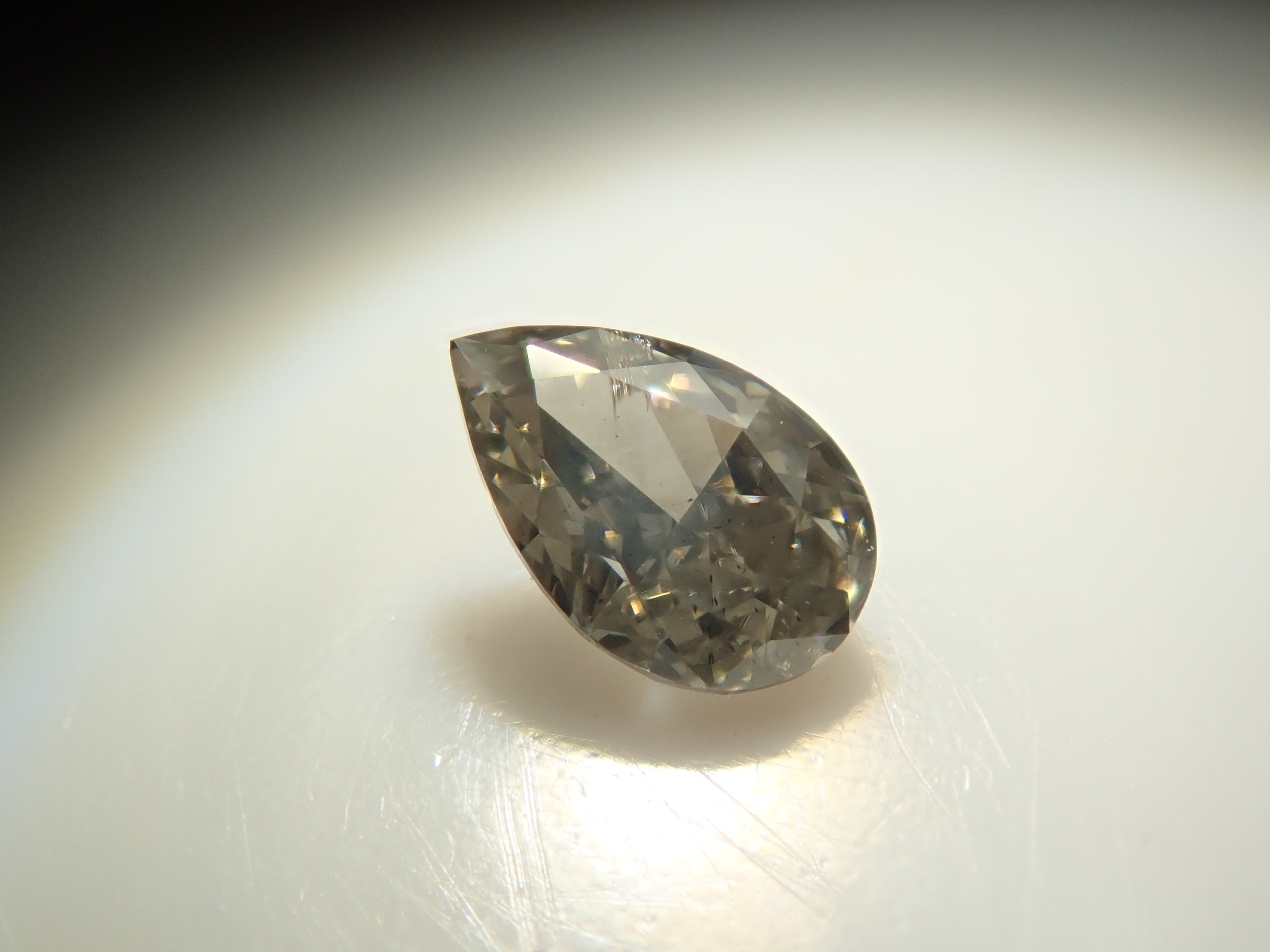 【32501856掲載】グレーダイヤモンド 0.107ctルース(FANCY GRAY, I-1)