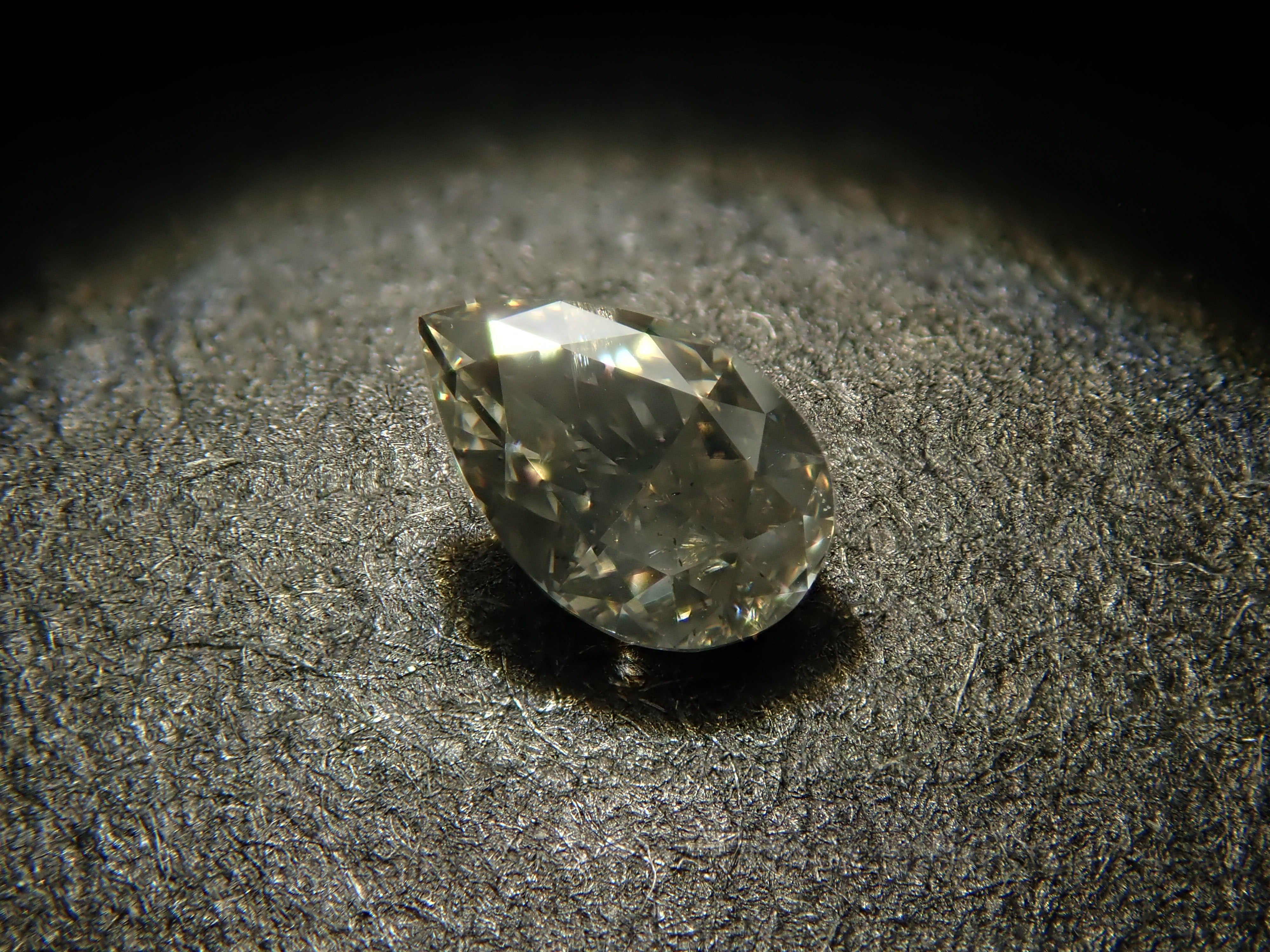 【32501856掲載】グレーダイヤモンド 0.107ctルース(FANCY GRAY, I-1)