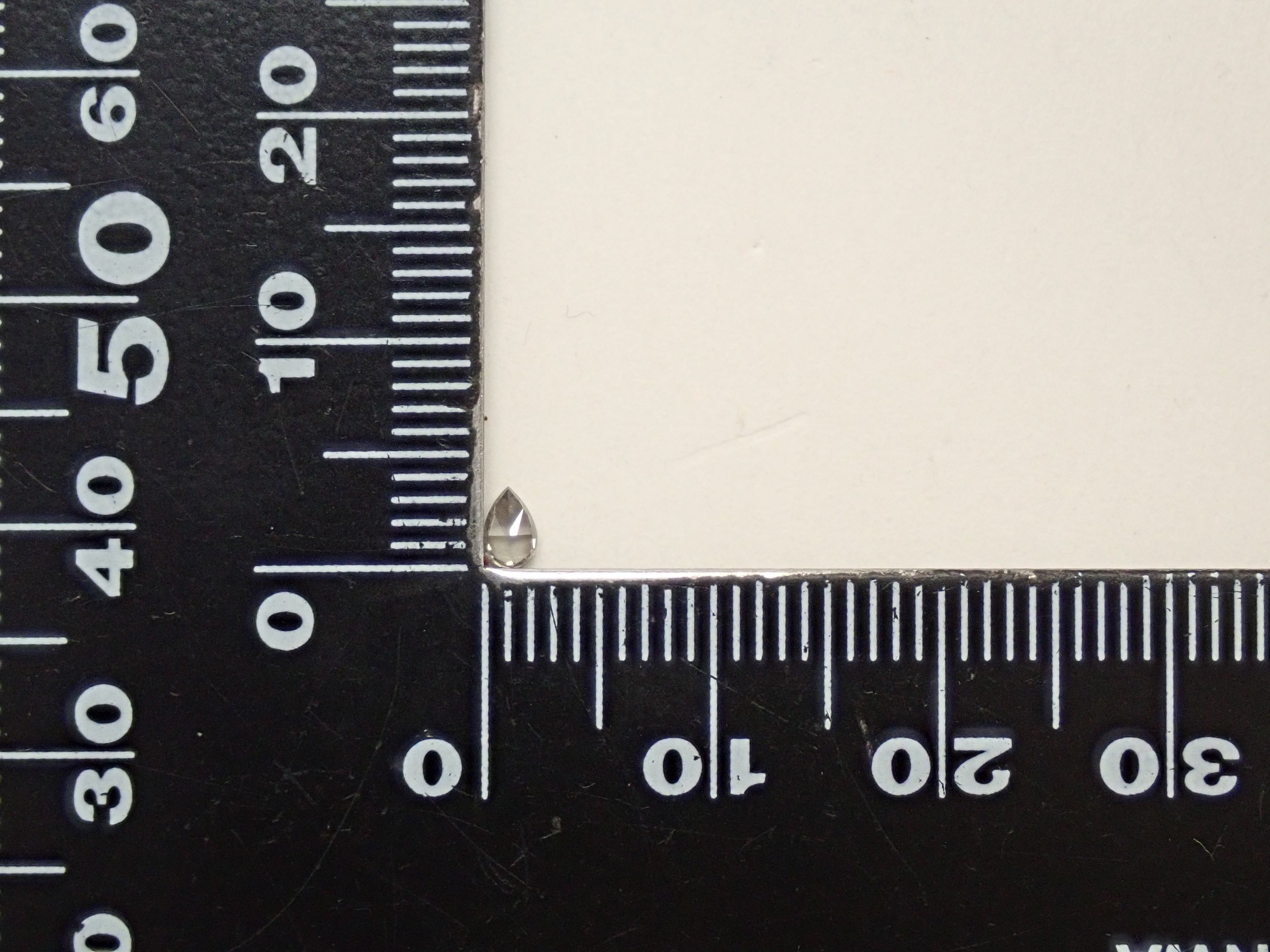 【32501856掲載】グレーダイヤモンド 0.107ctルース(FANCY GRAY, I-1)