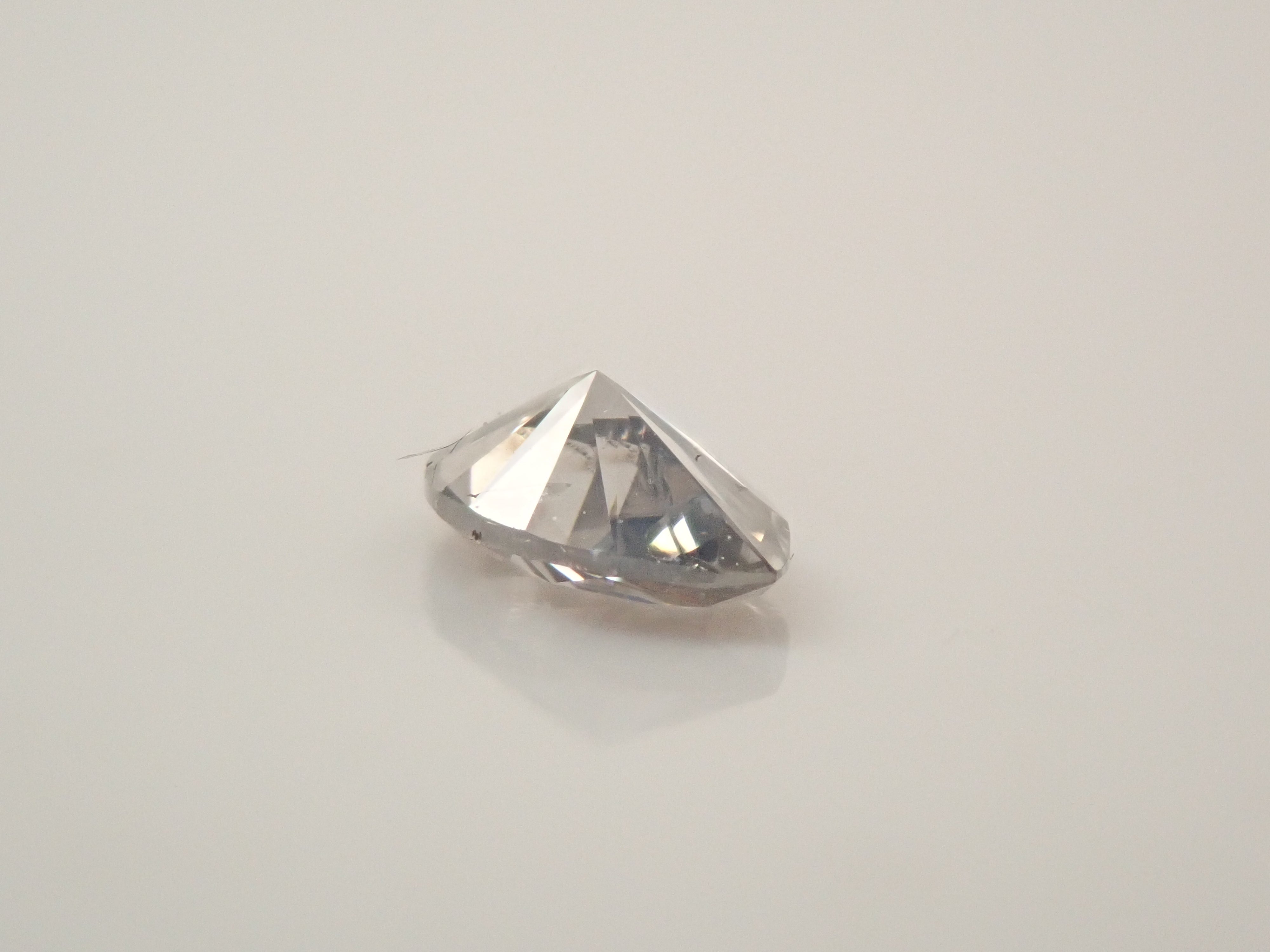 【32501858掲載】グレーダイヤモンド 0.141ctルース(FANCY GRAY, I-1)