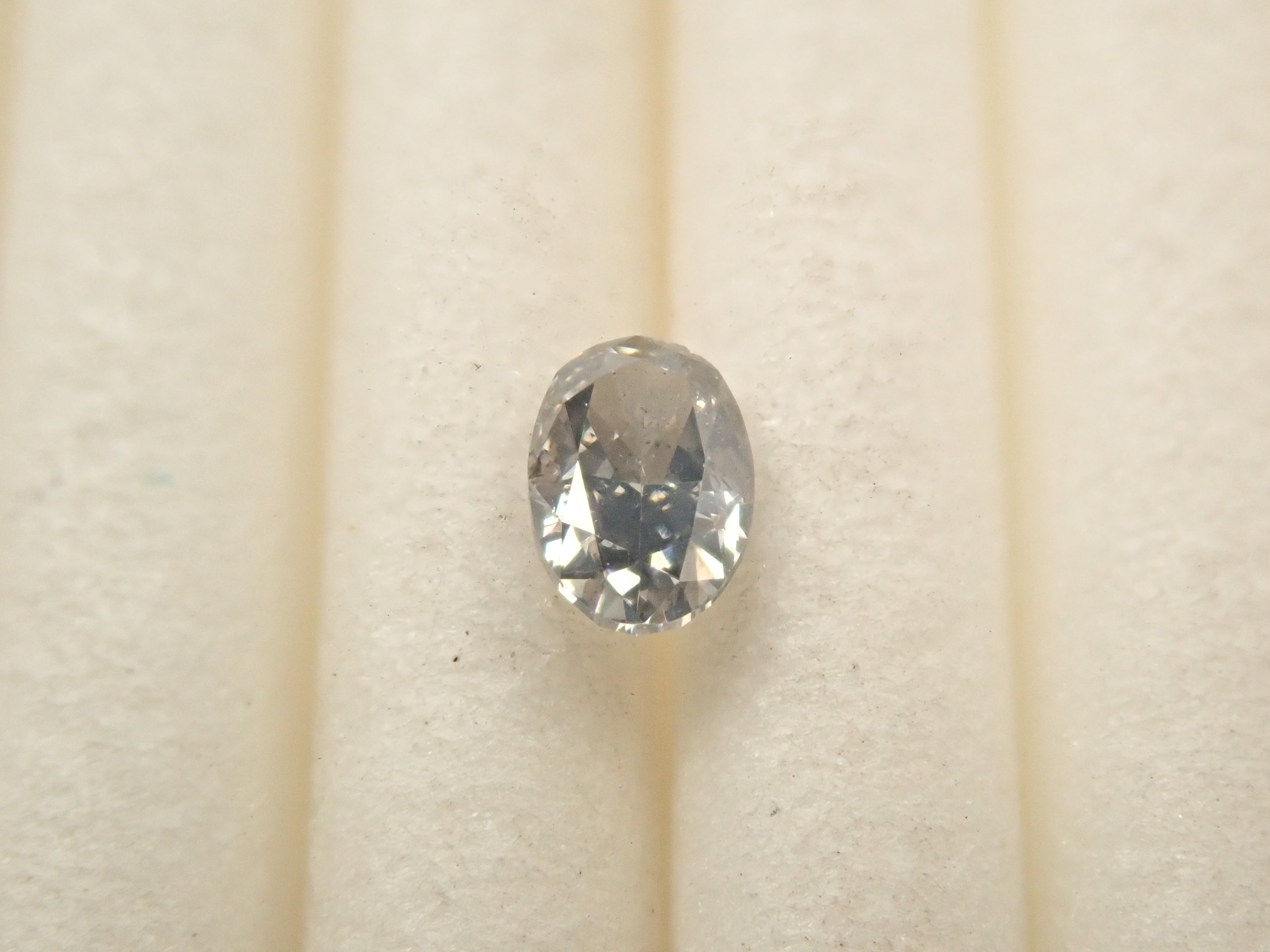 【32501859掲載】グレーダイヤモンド 0.158ctルース(FANCY DARK GRAY, I-1)