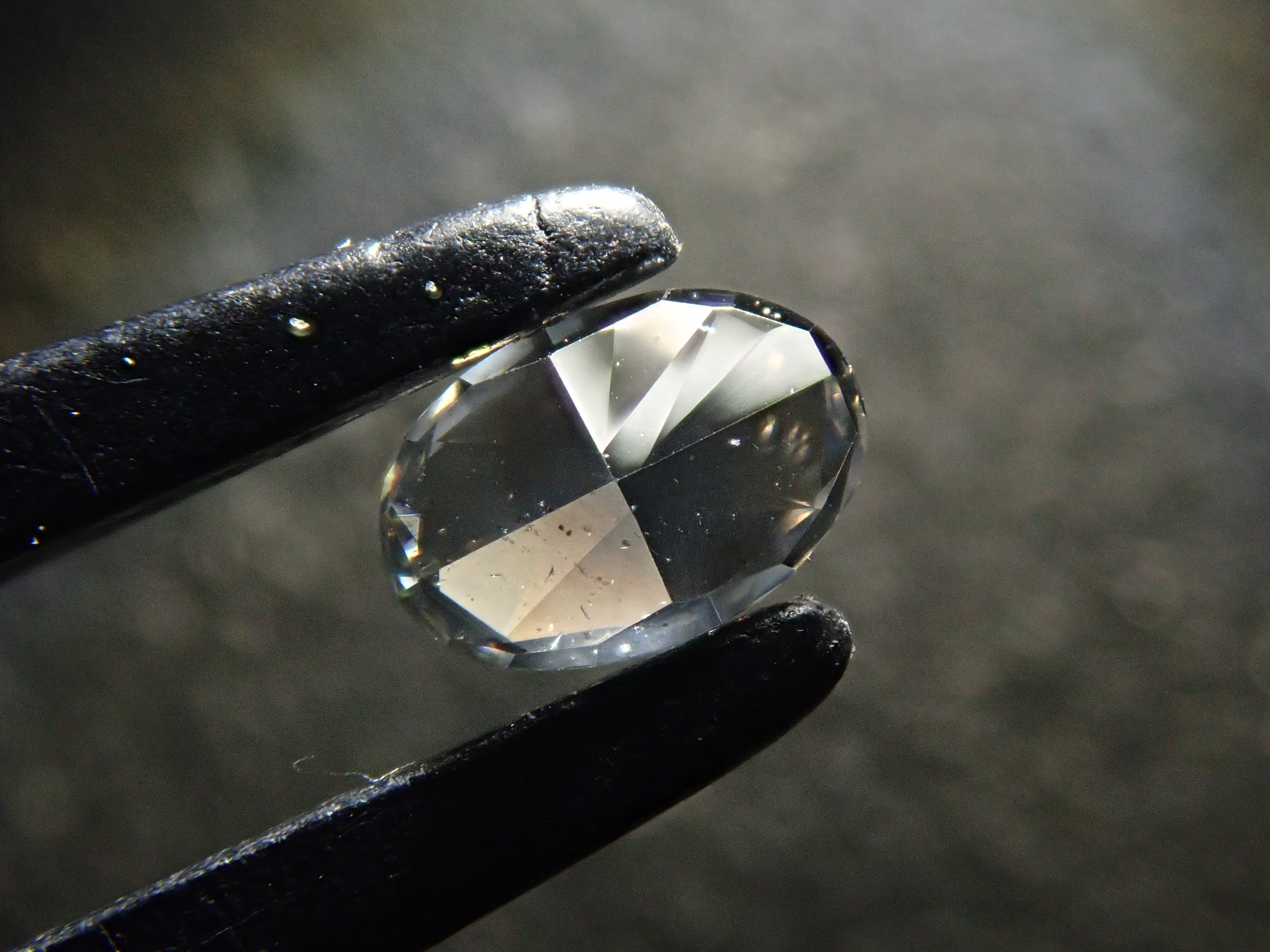 【32501859掲載】グレーダイヤモンド 0.158ctルース(FANCY DARK GRAY, I-1)