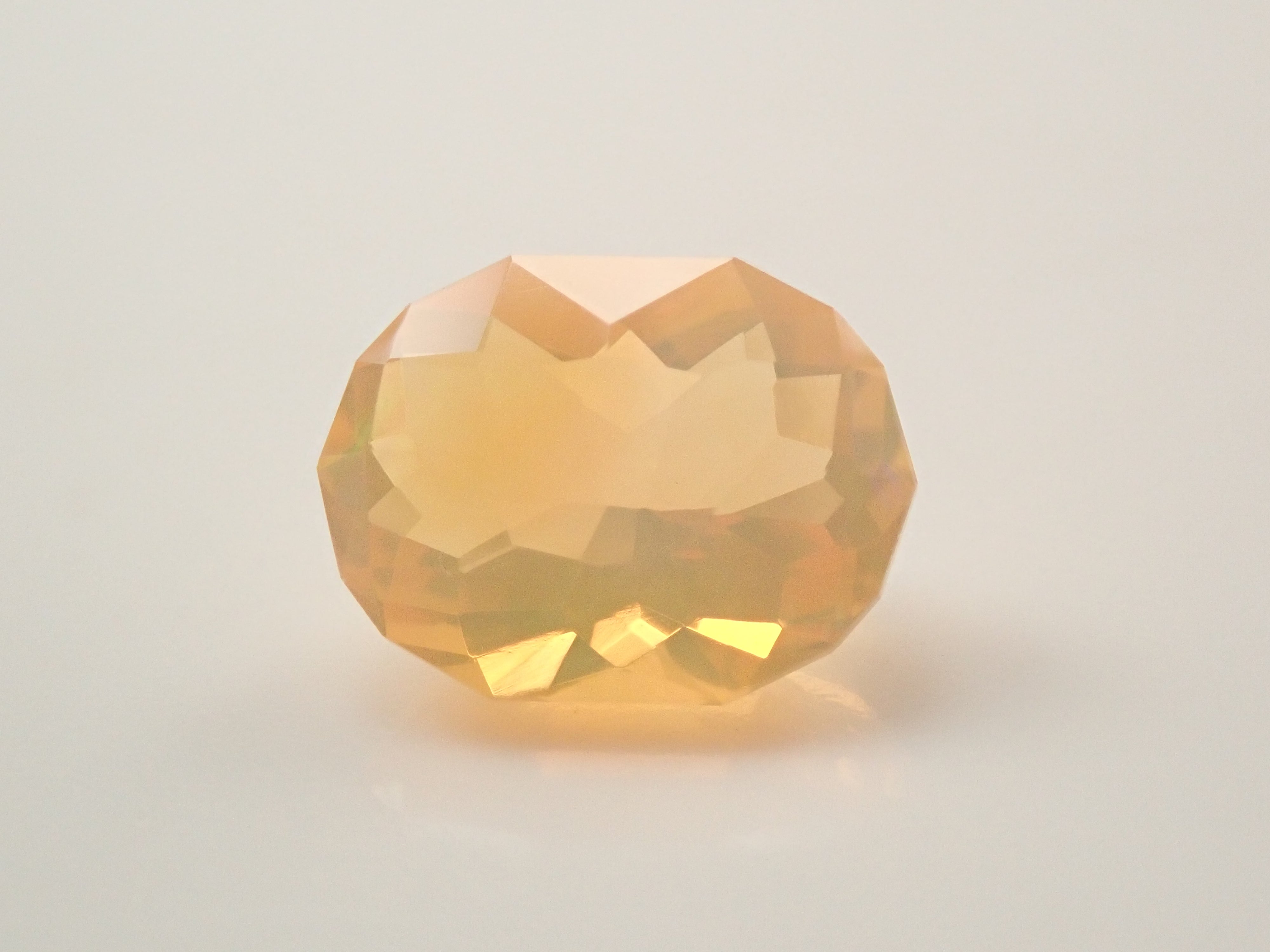メキシコ産ファイアオパール（ファセットカット） 0.501ctルース