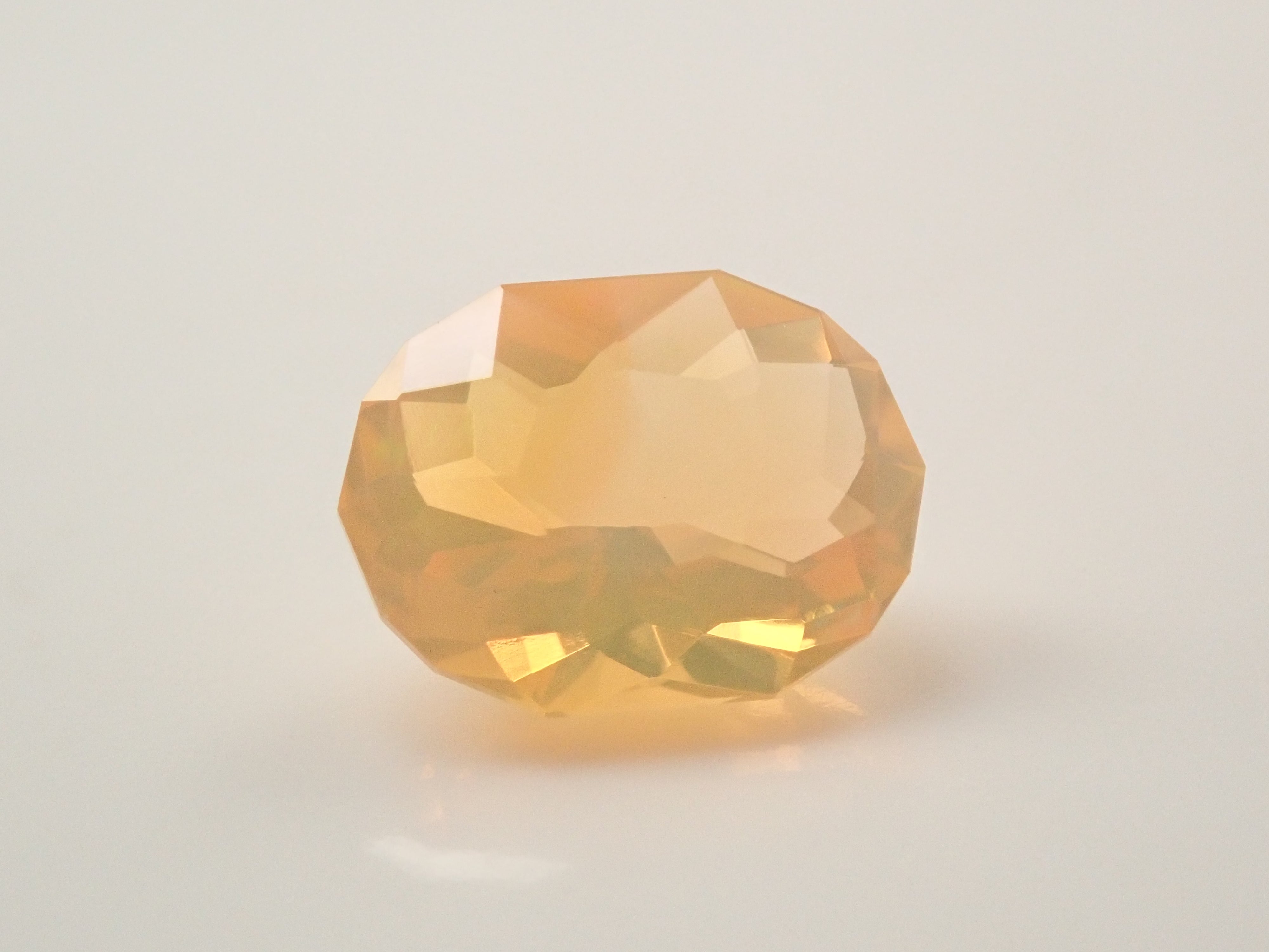 メキシコ産ファイアオパール（ファセットカット） 0.501ctルース