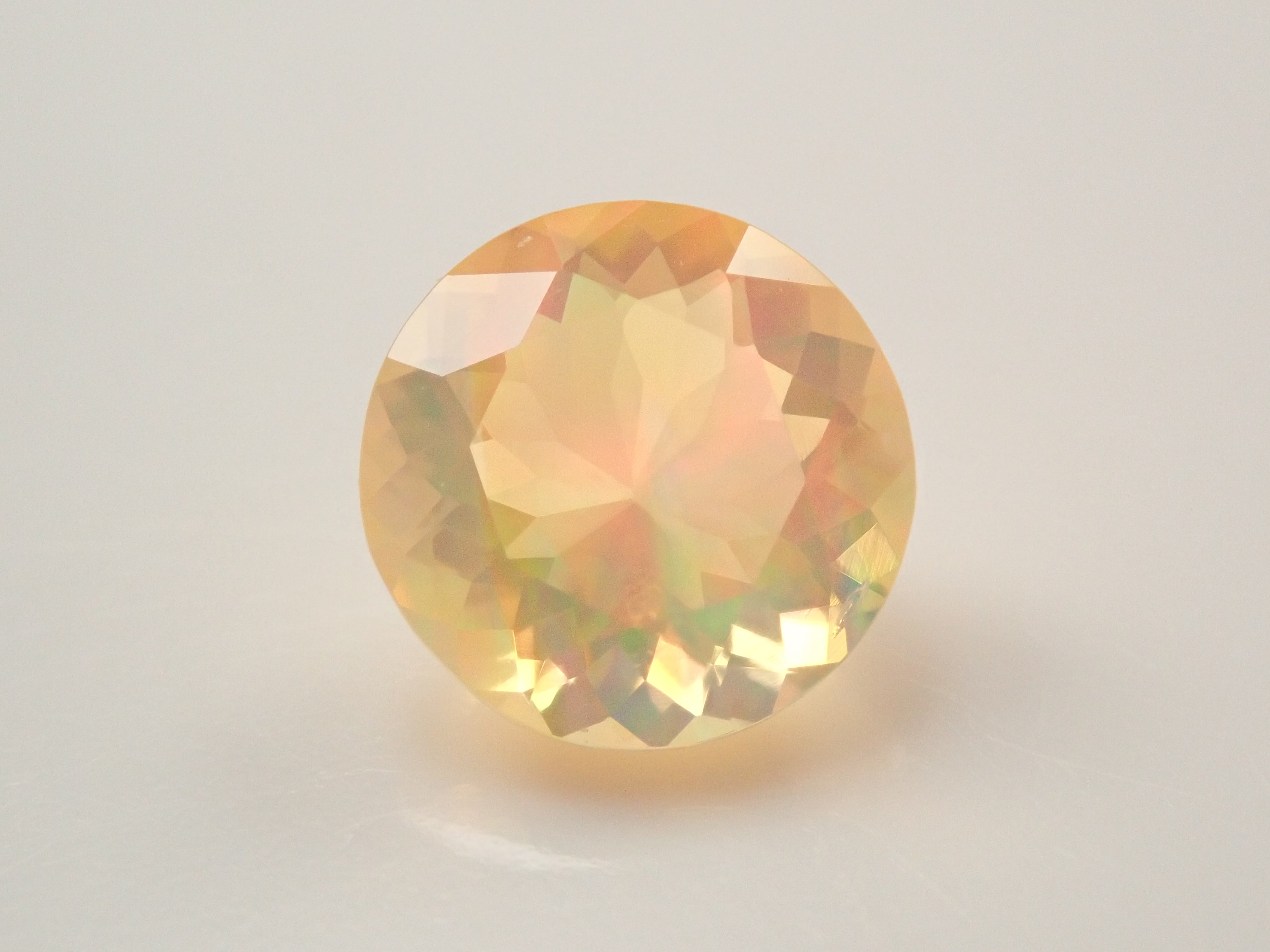 【12561174掲載】メキシコ産ファイアオパール（ファセットカット） 0.517ctルース