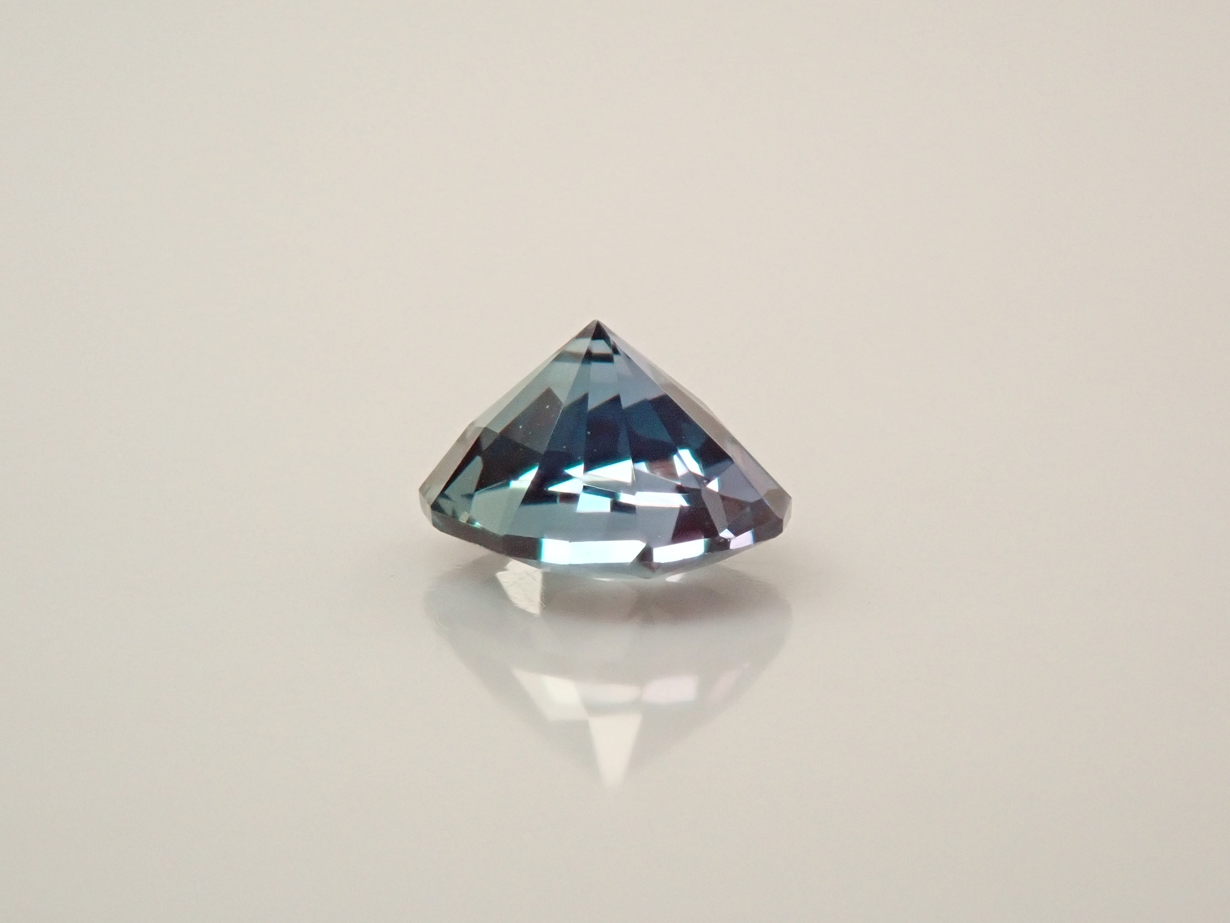 [Published on 12561221] Synthetic Alexandrite 0.338ct Loose Stone