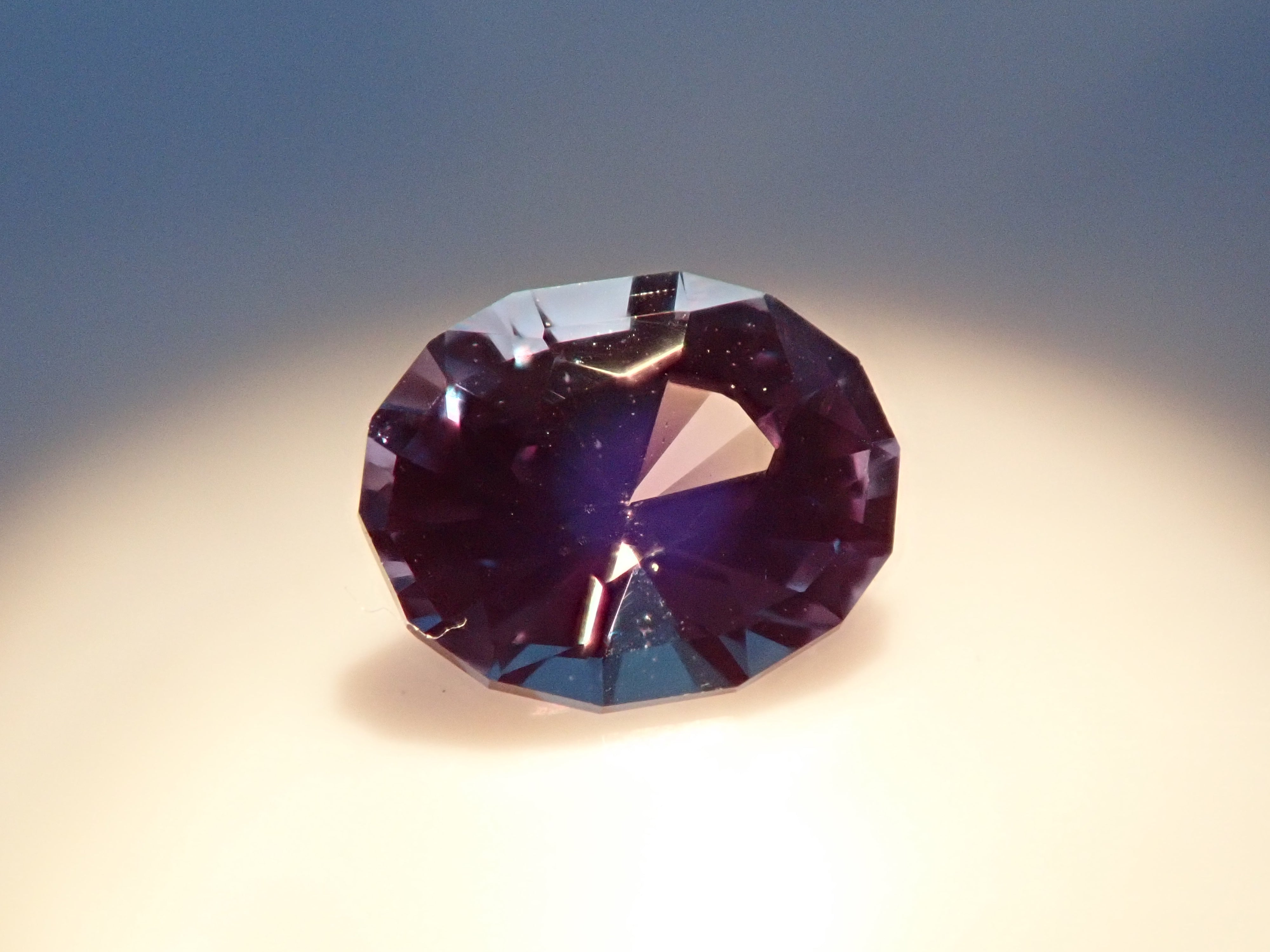 [Published on 12561221] Synthetic Alexandrite 0.338ct Loose Stone