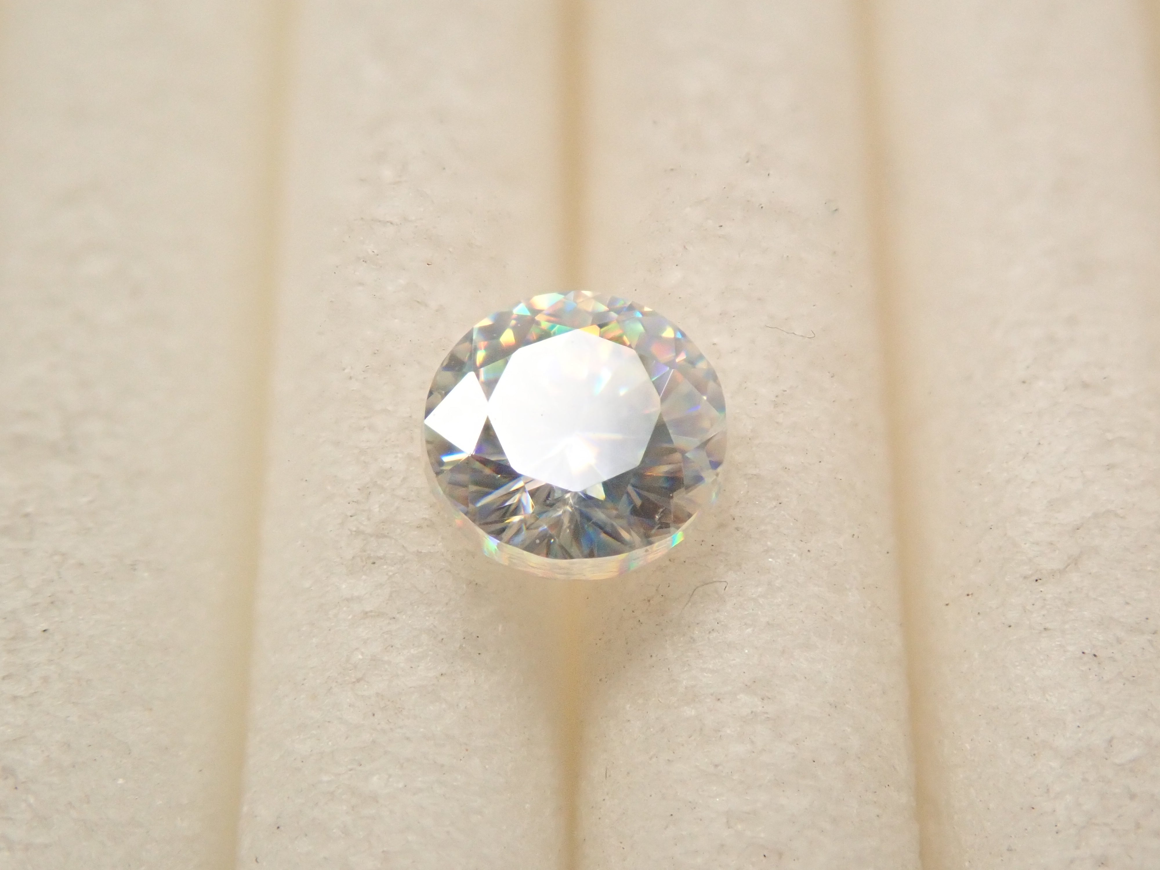 【12561312掲載】合成ルチル 0.329ctルース