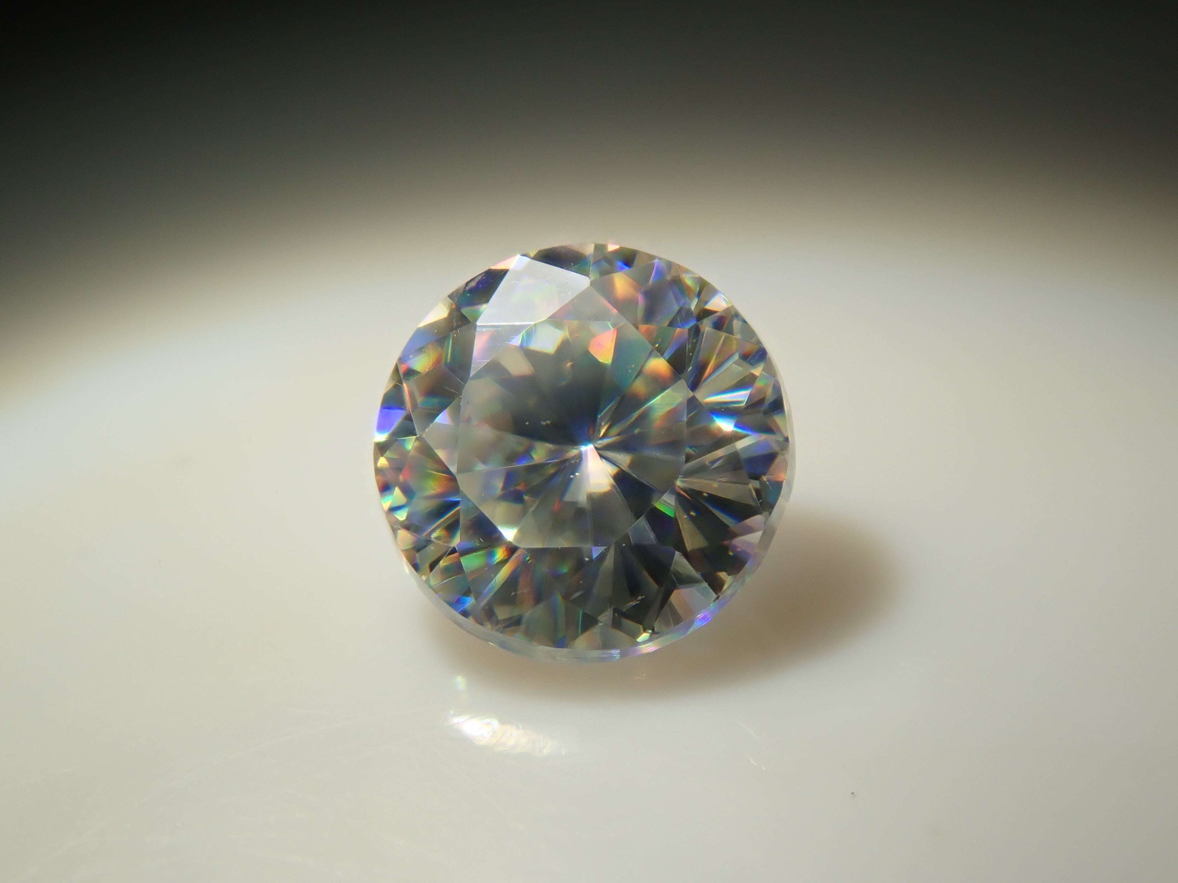 Synthetic rutile 3.9mm/0.329ct loose stone