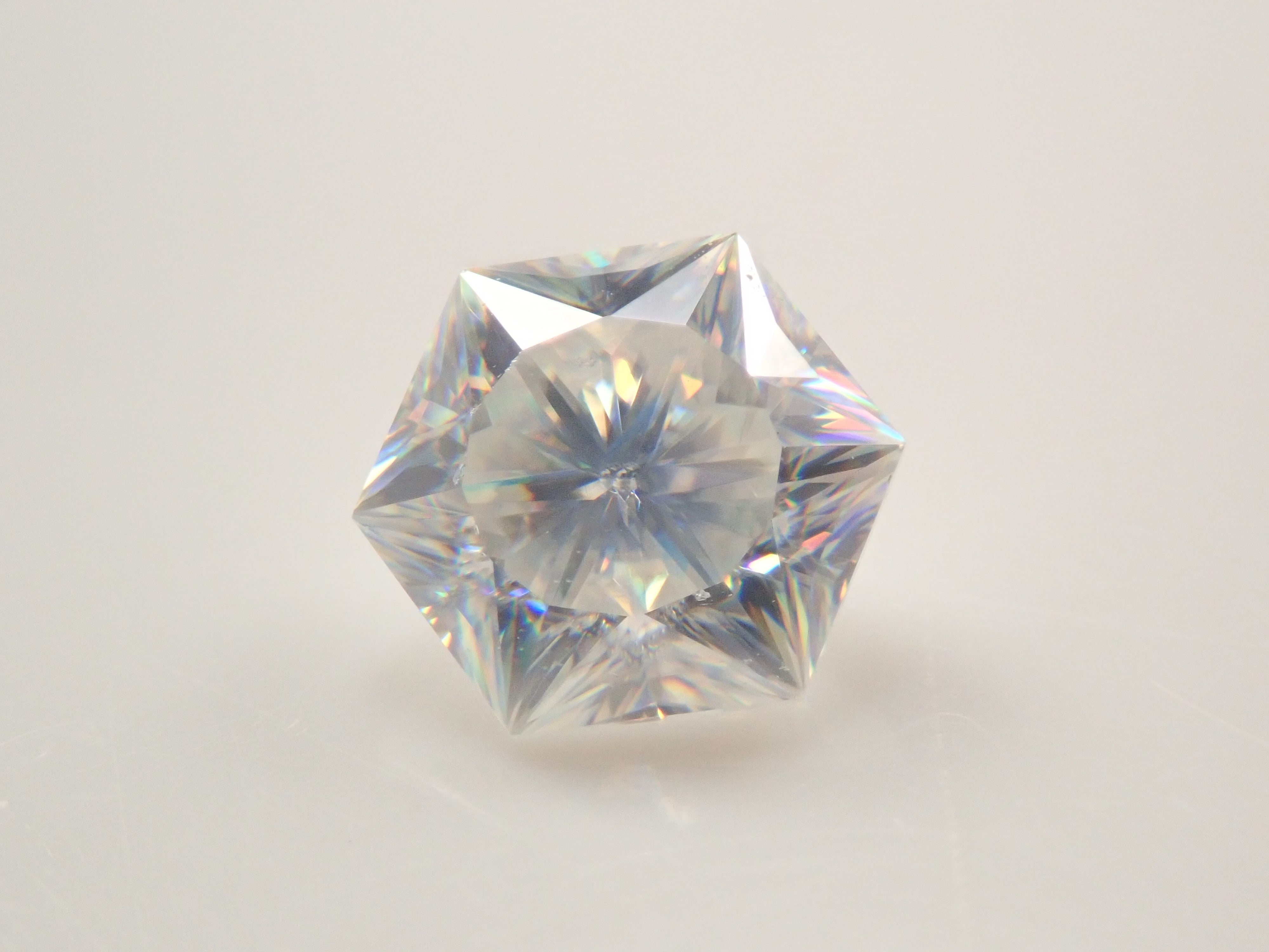 【12561316掲載】合成ルチル 0.768ctルース